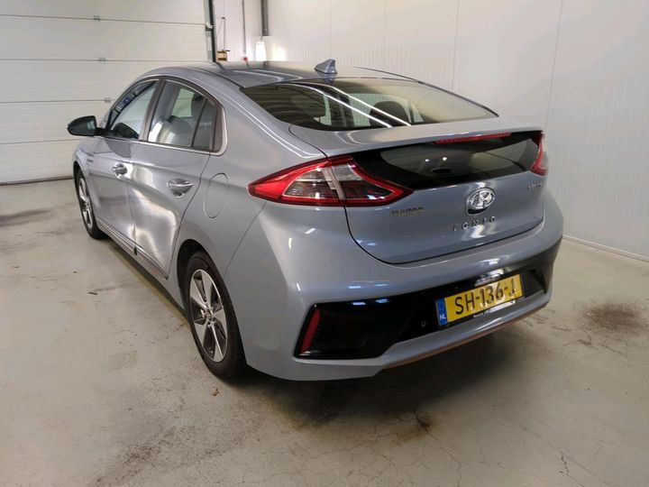 HYUNDAI IONIQ 2018 kmhc851hfju025357