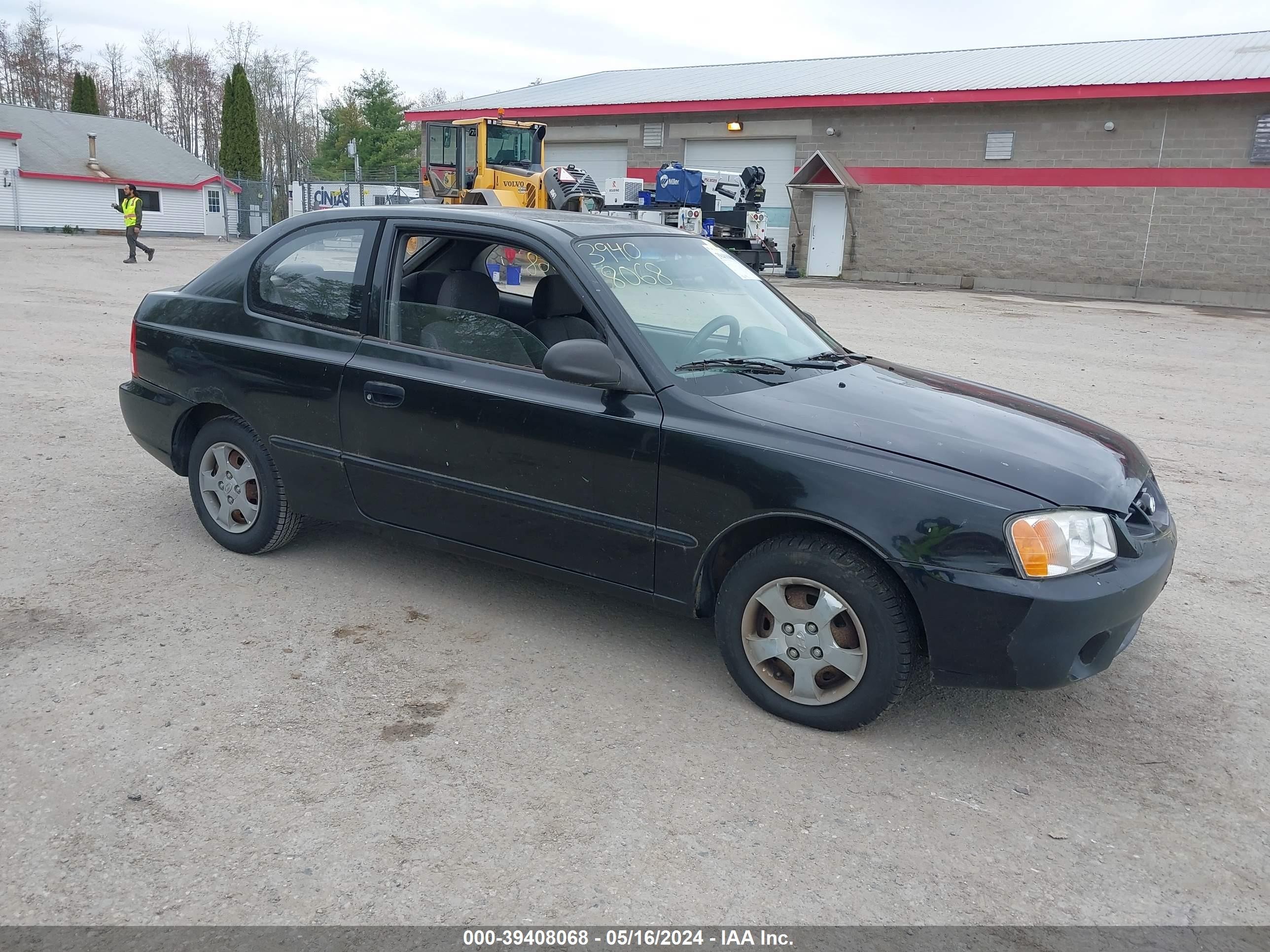 HYUNDAI ACCENT 2002 kmhcf35g52u183907