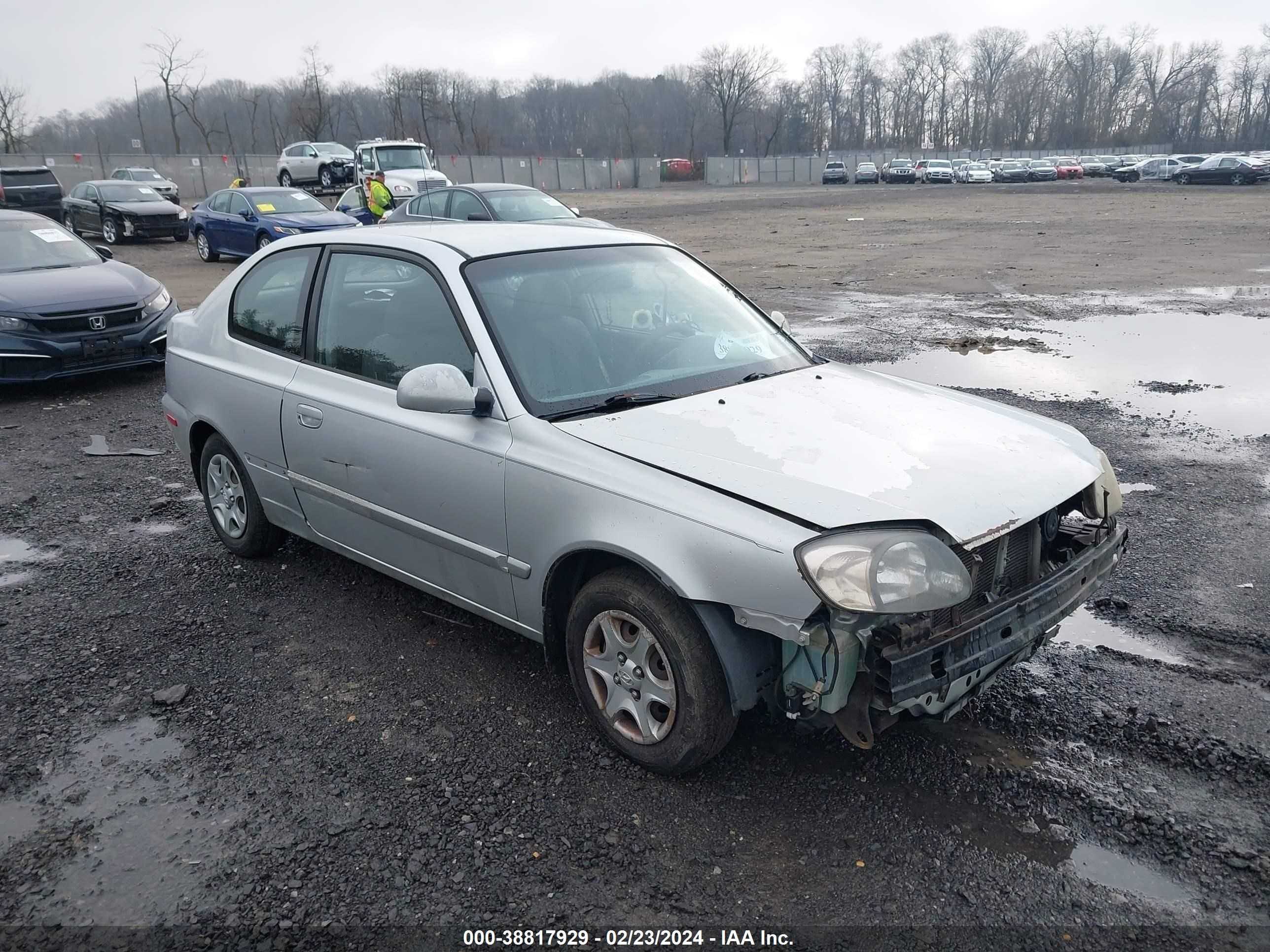 HYUNDAI ACCENT 2005 kmhcg35c05u327037