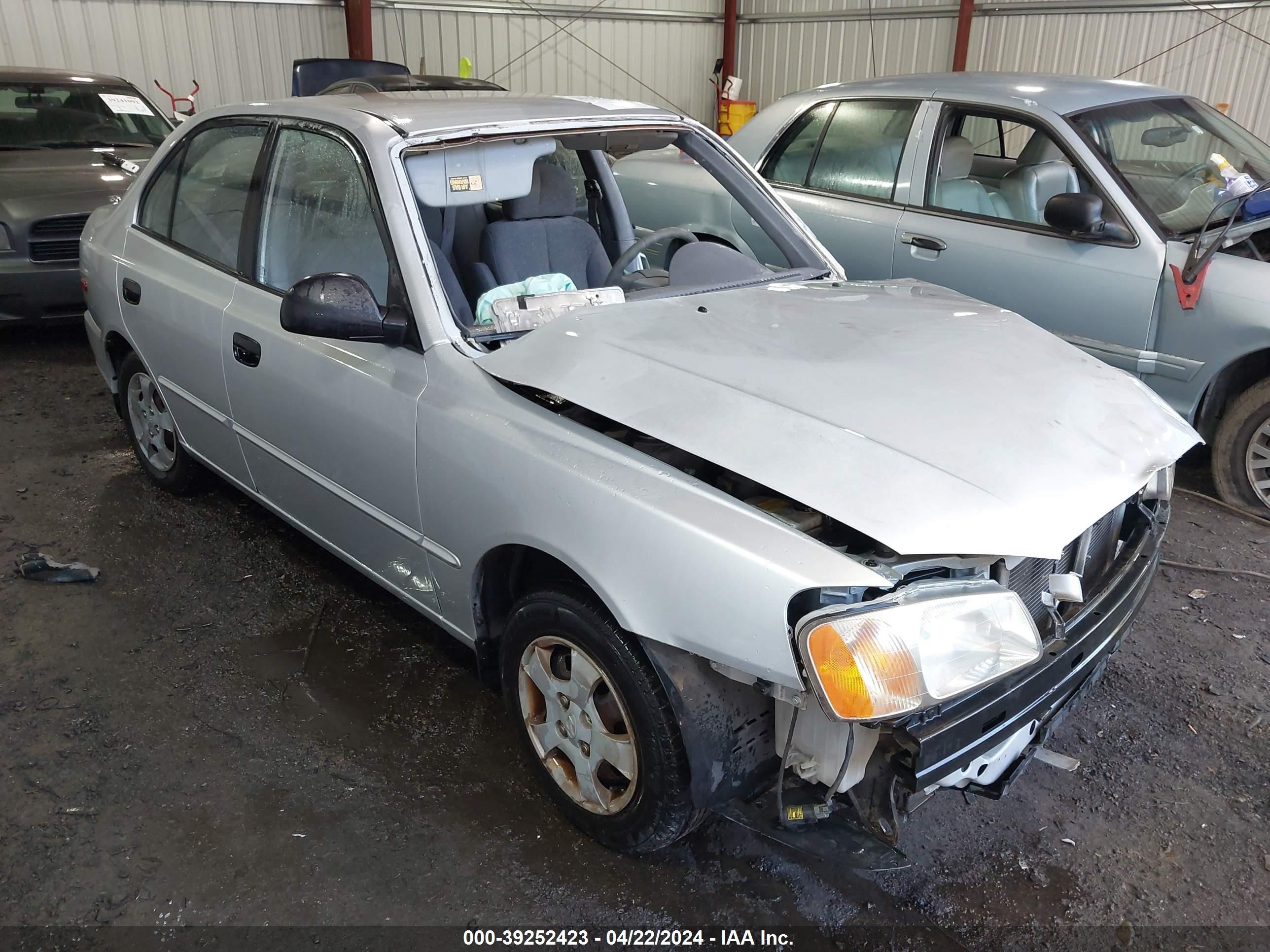 HYUNDAI ACCENT 2002 kmhcg45c12u295345