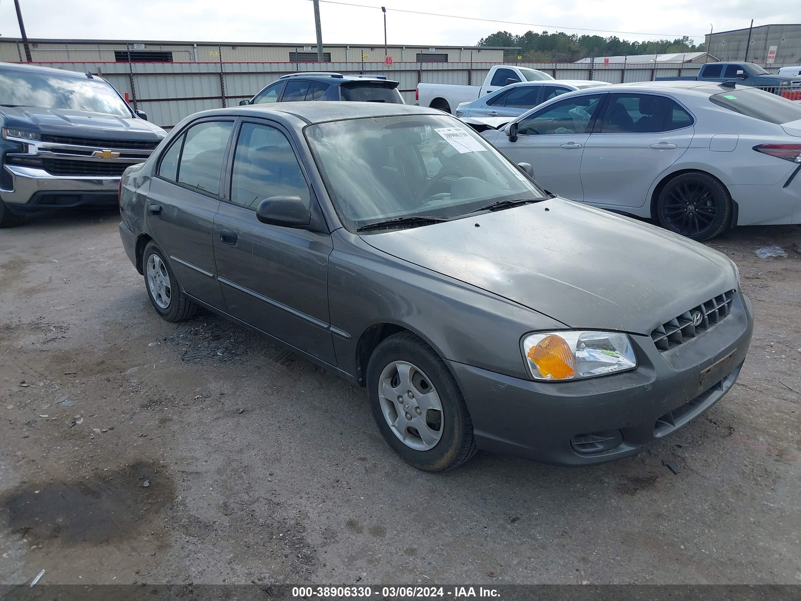 HYUNDAI ACCENT 2001 kmhcg45c41u204812