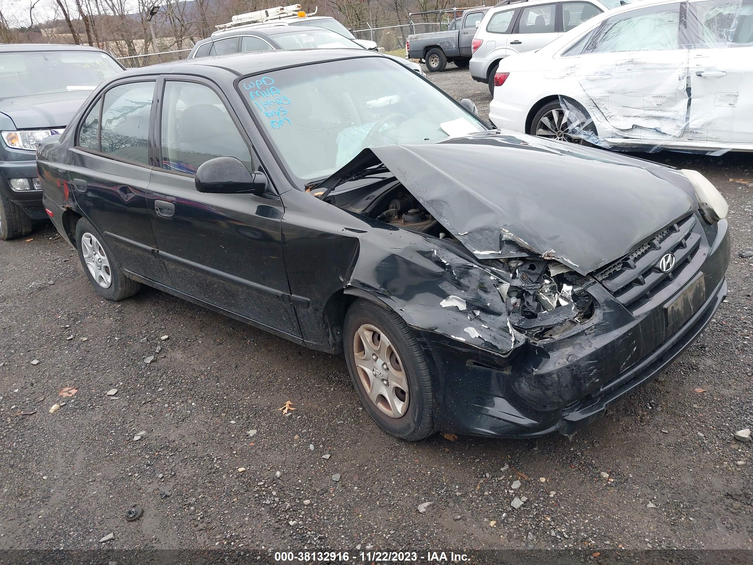 HYUNDAI ACCENT 2005 kmhcg45cx5u591484