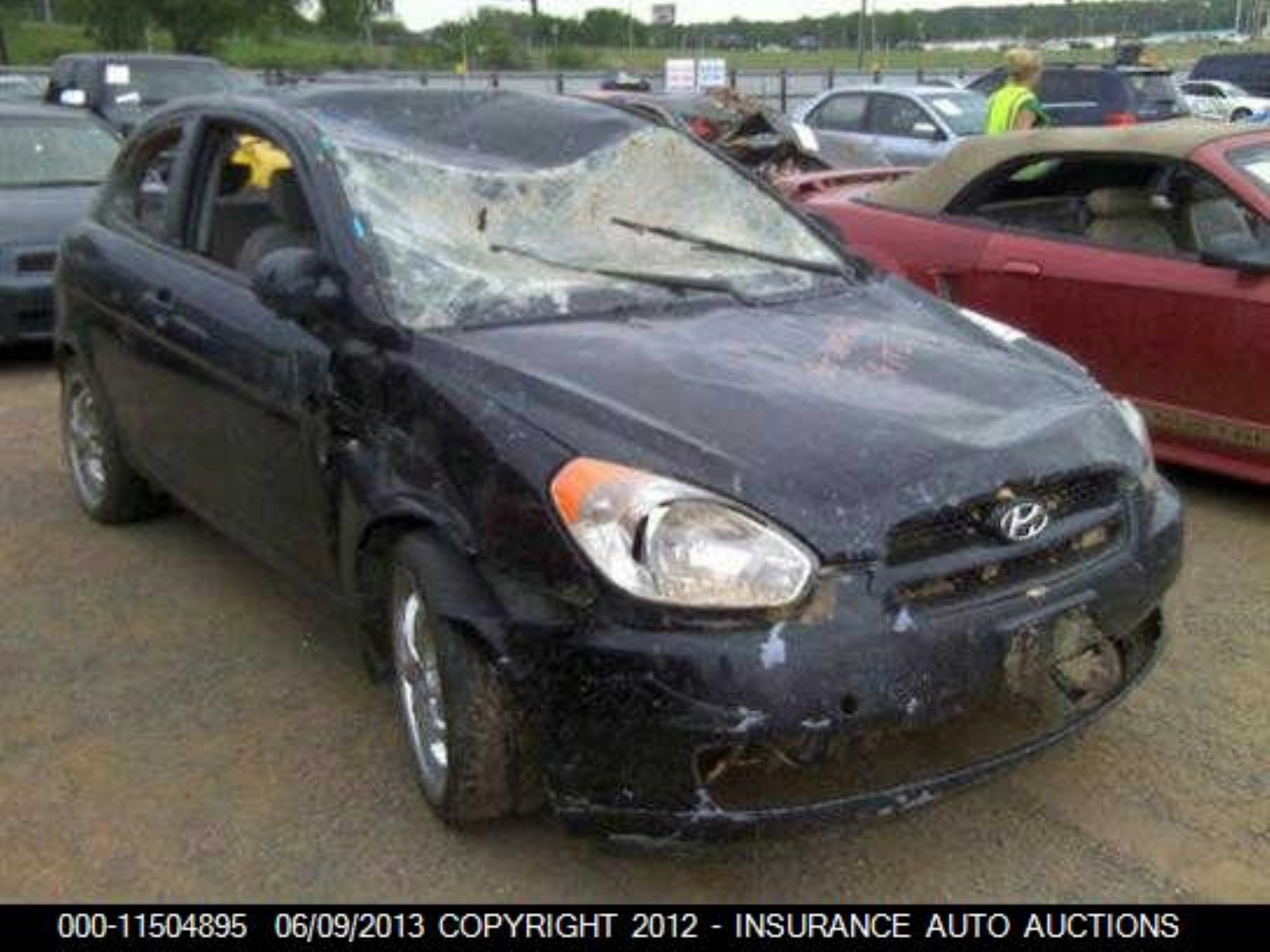 HYUNDAI ACCENT 2008 kmhcm36c48u056074