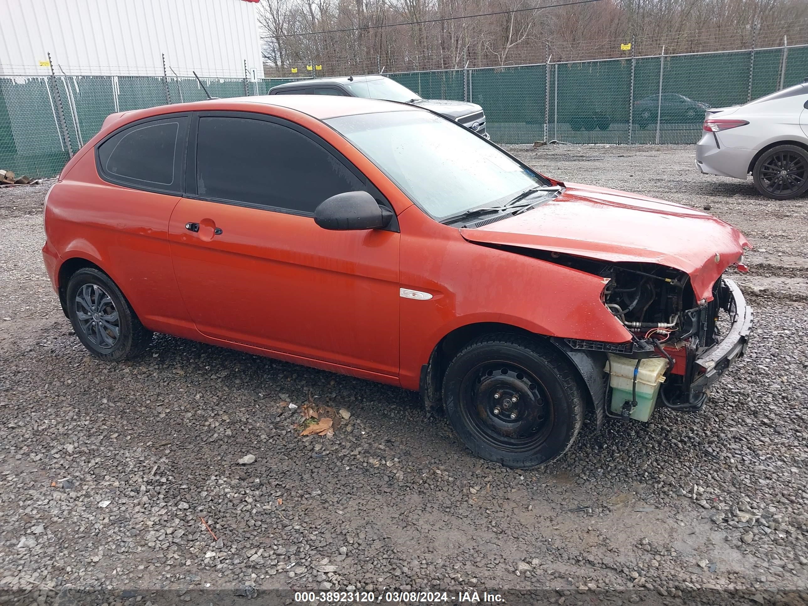 HYUNDAI ACCENT 2009 kmhcm36c89u114771