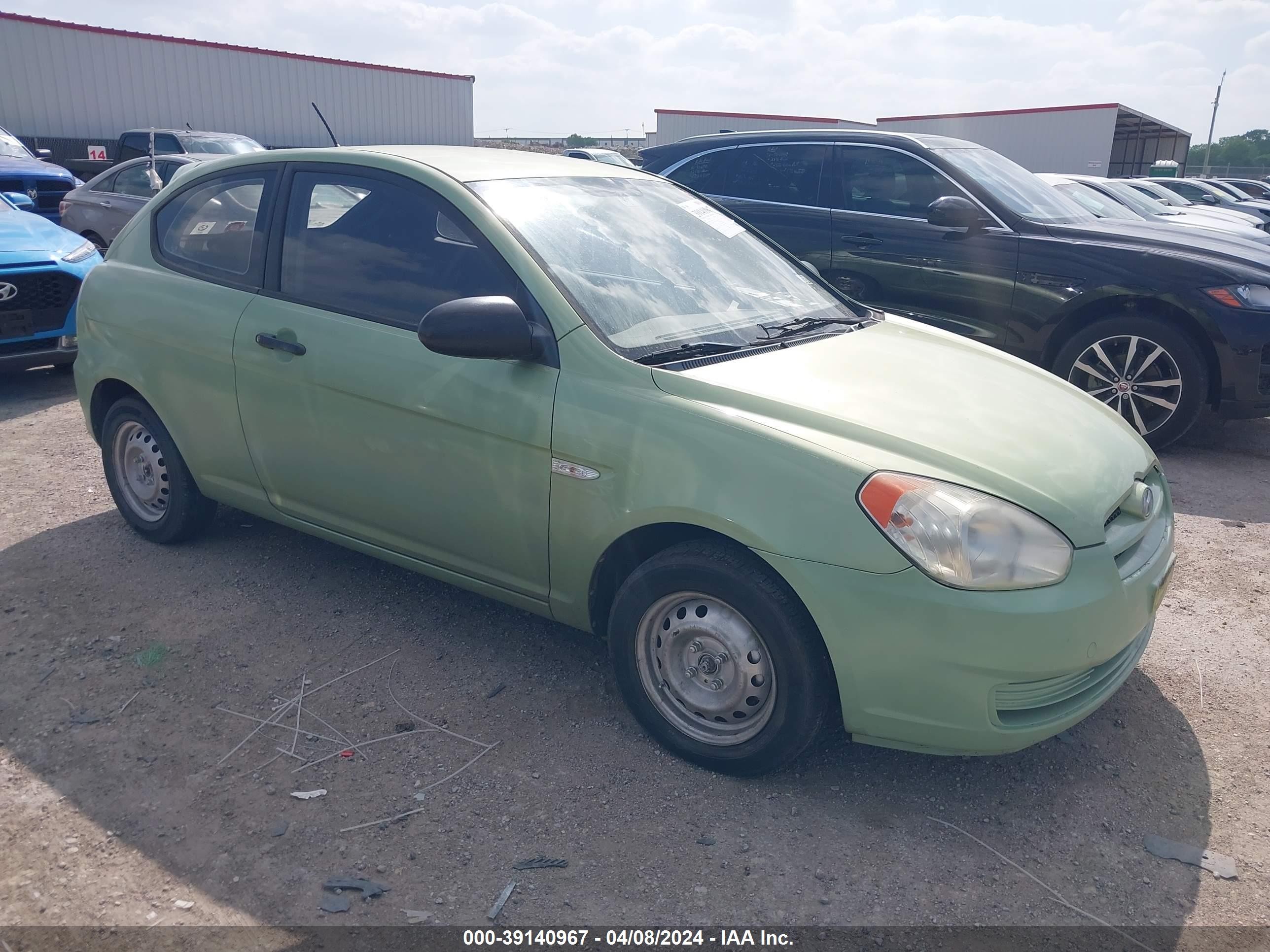 HYUNDAI ACCENT 2008 kmhcm36cx8u100353