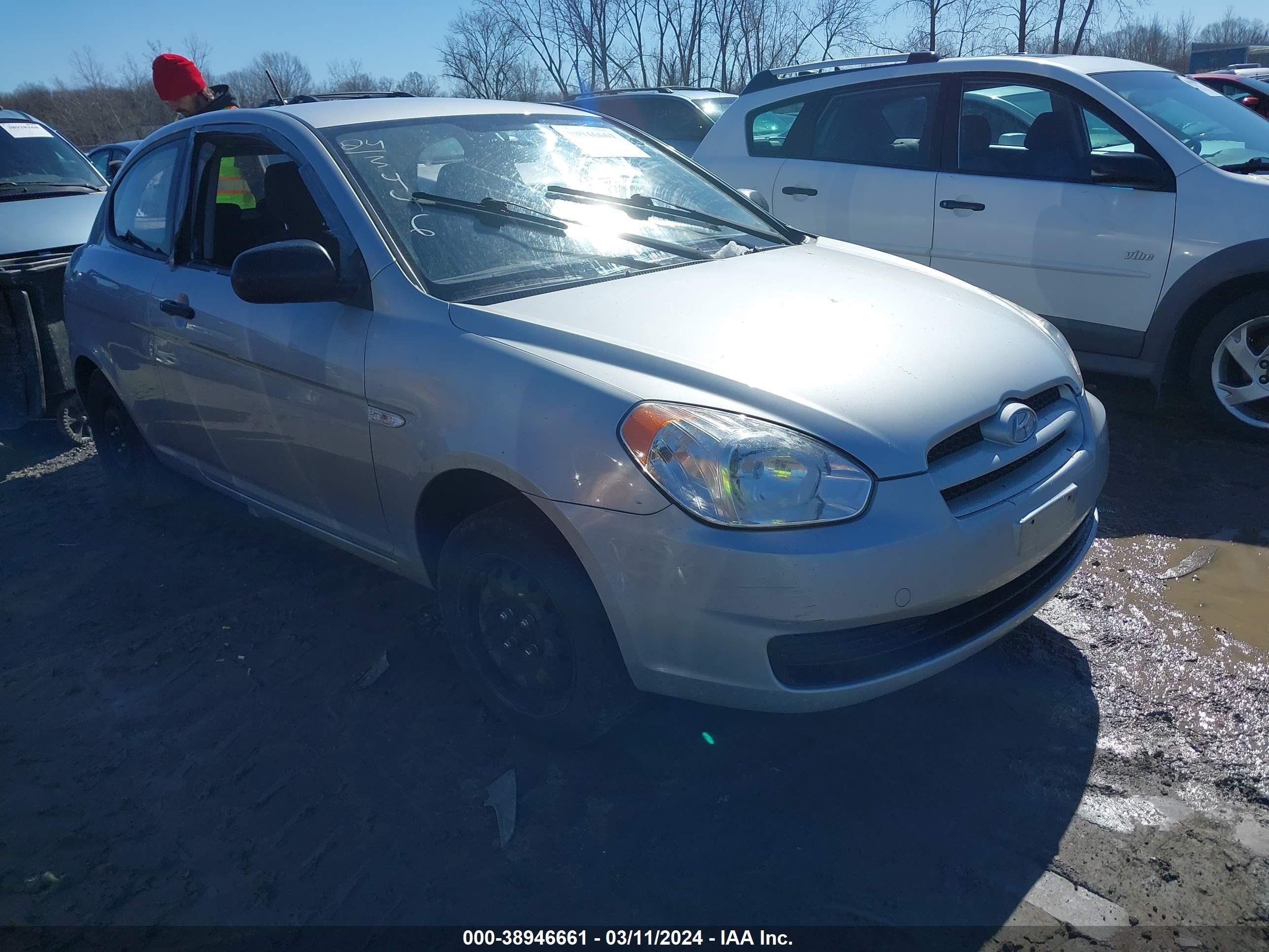 HYUNDAI ACCENT 2010 kmhcm3ac1au179103