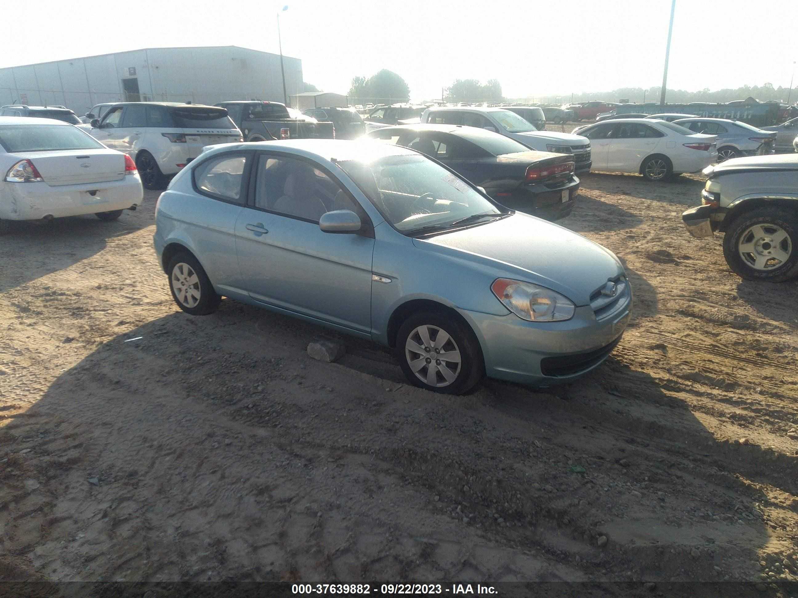 HYUNDAI ACCENT 2010 kmhcm3ac4au156656