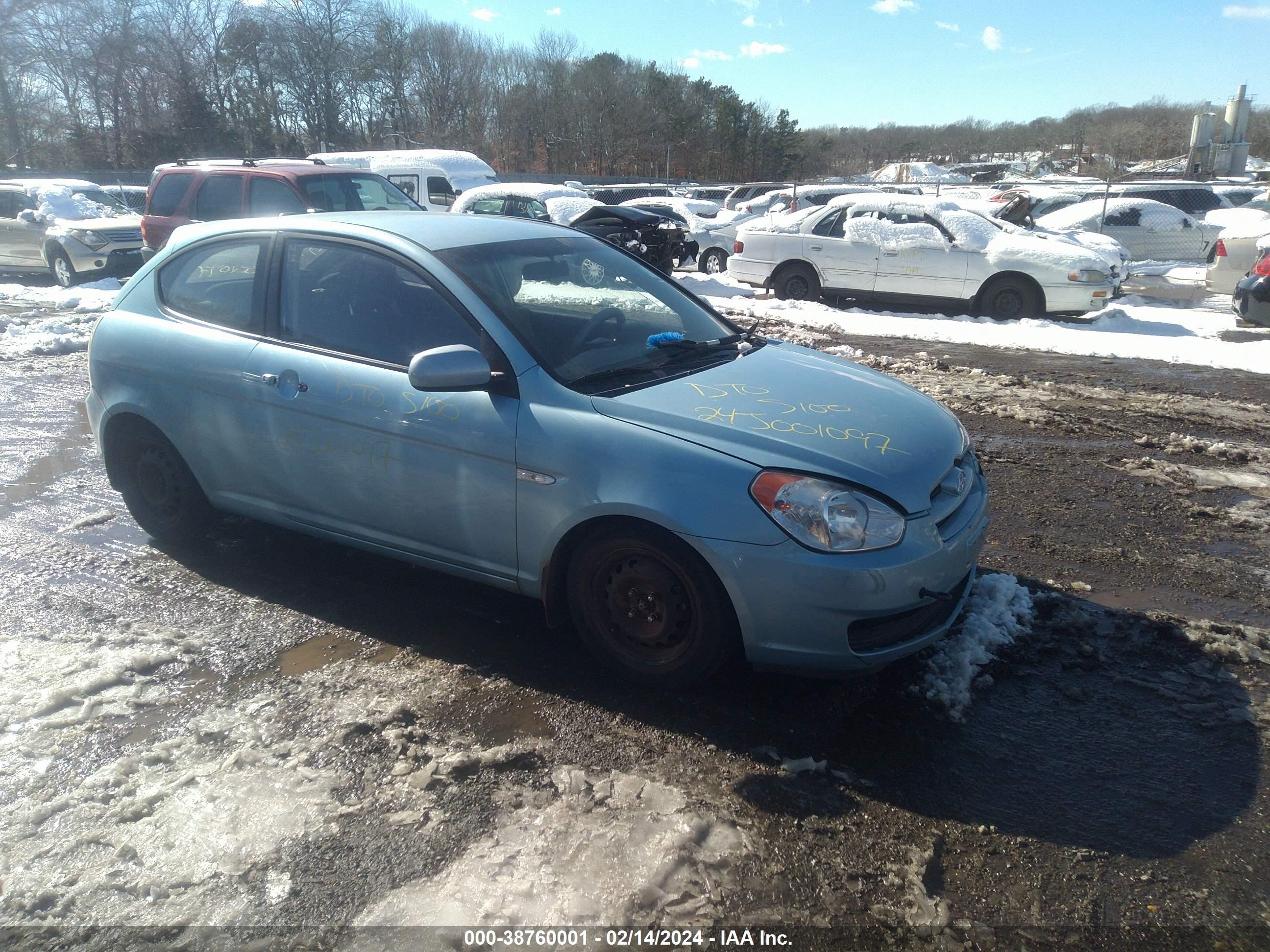 HYUNDAI ACCENT 2010 kmhcm3ac6au175631