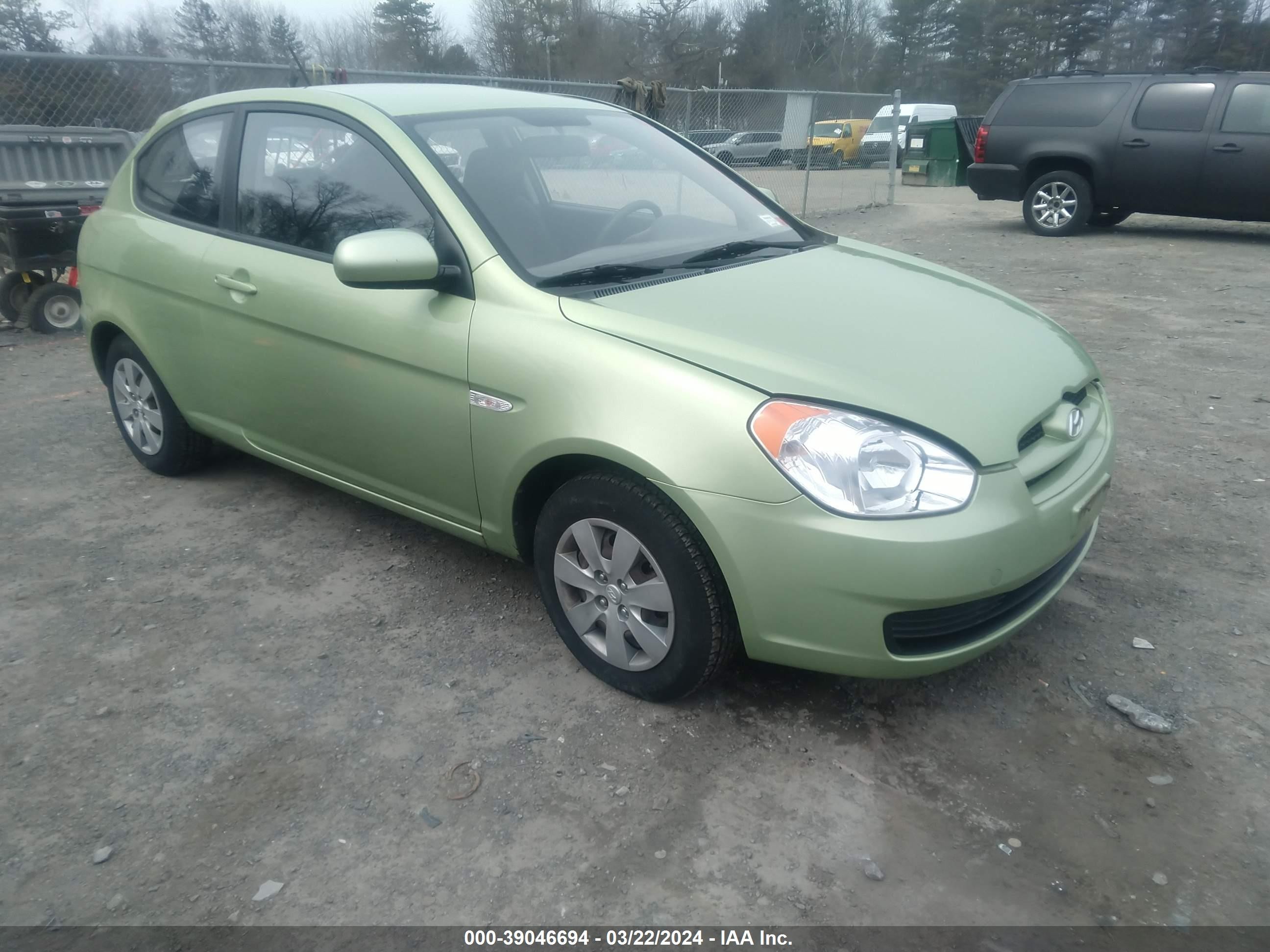 HYUNDAI ACCENT 2010 kmhcm3ac8au180149