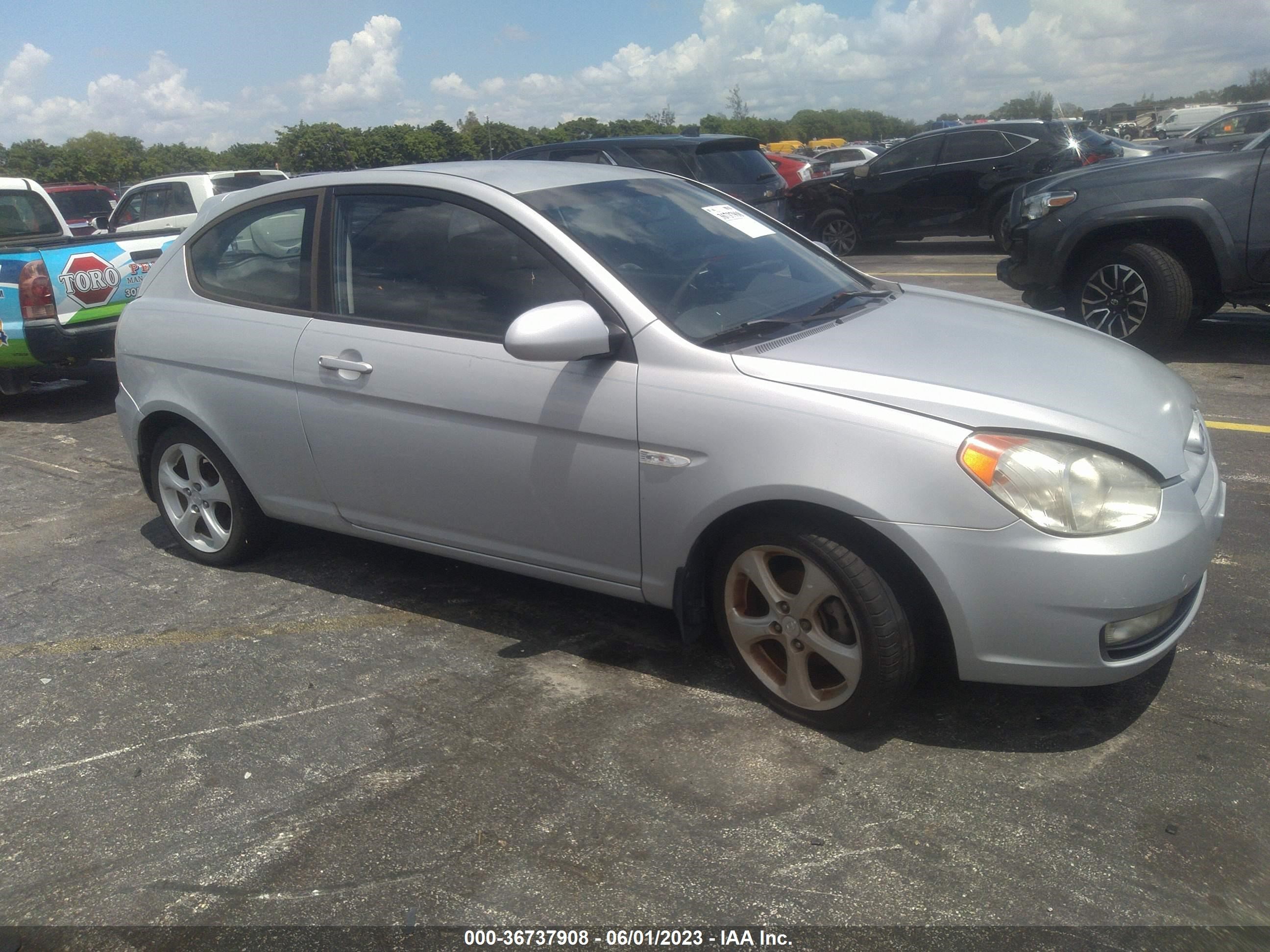 HYUNDAI ACCENT 2009 kmhcn36c09u118794