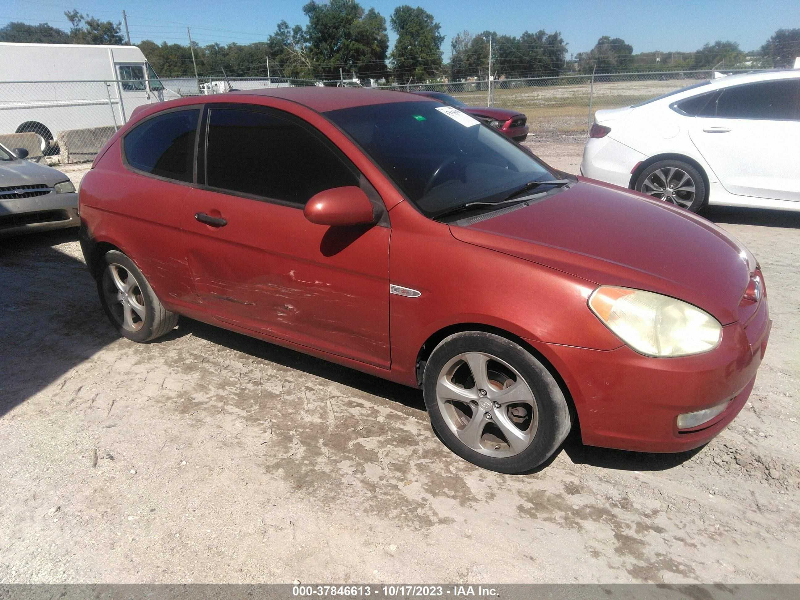 HYUNDAI ACCENT 2009 kmhcn36c59u130519