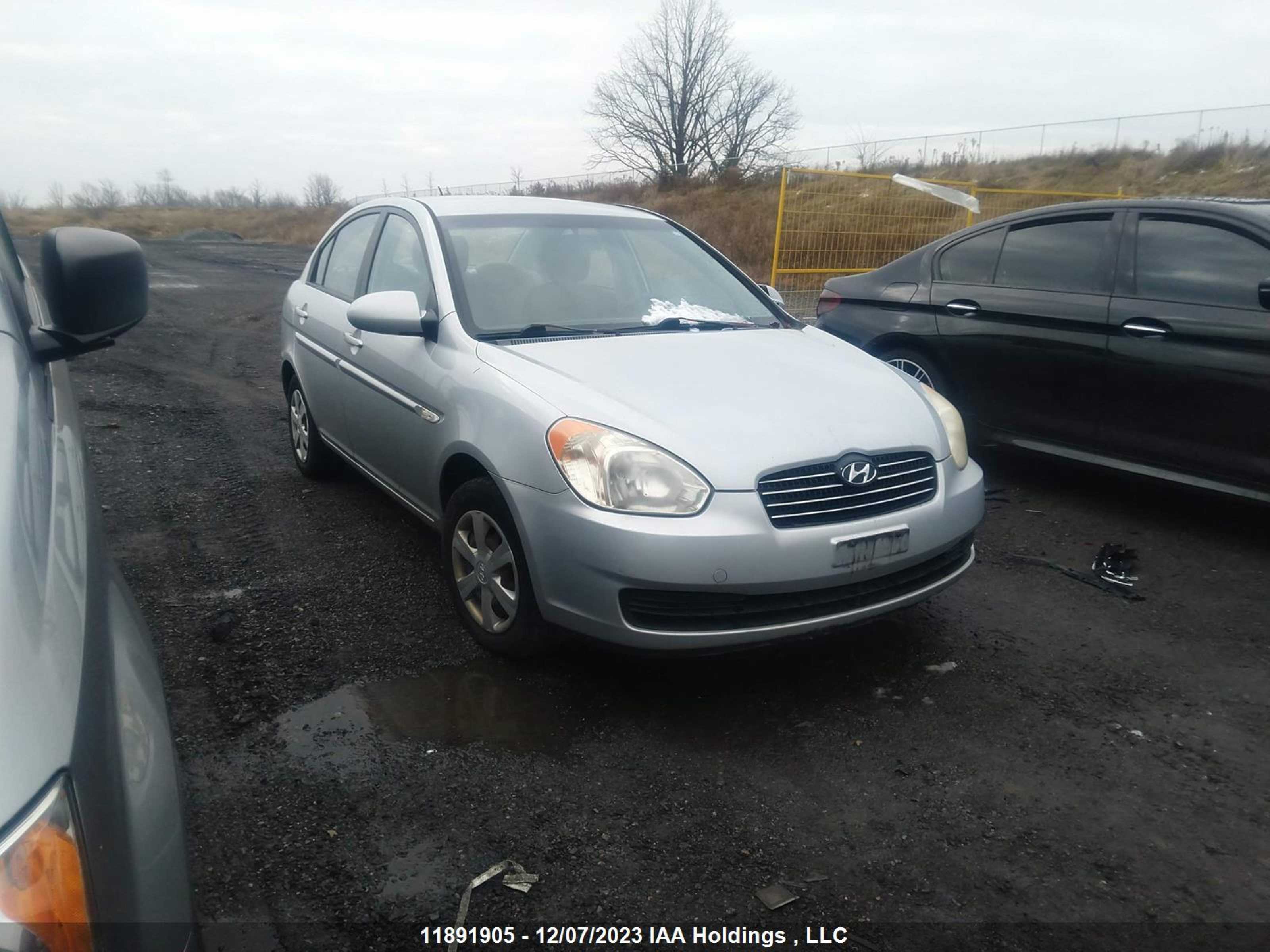 HYUNDAI ACCENT 2007 kmhcn45c37u077694