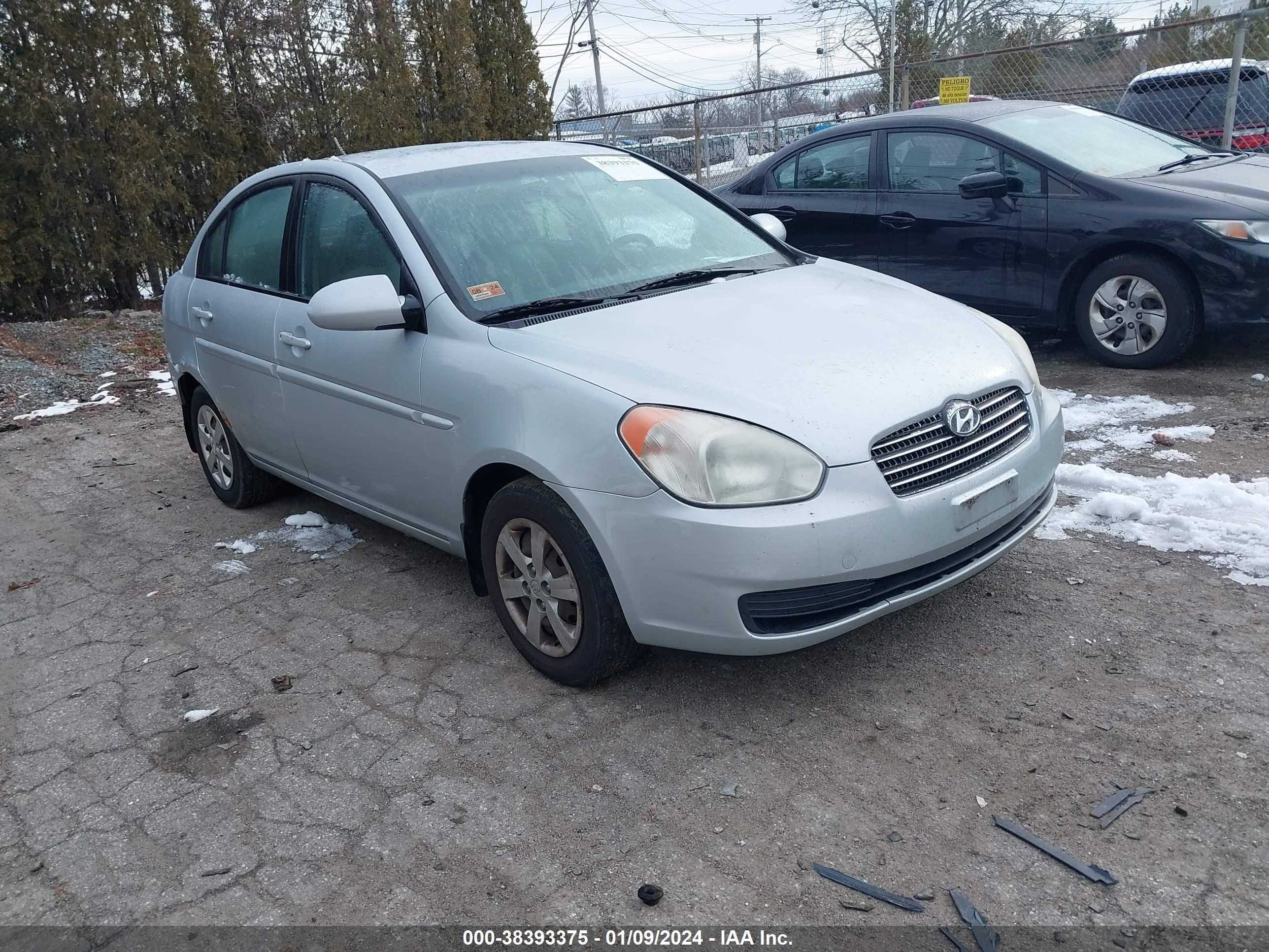 HYUNDAI ACCENT 2008 kmhcn46c08u172875