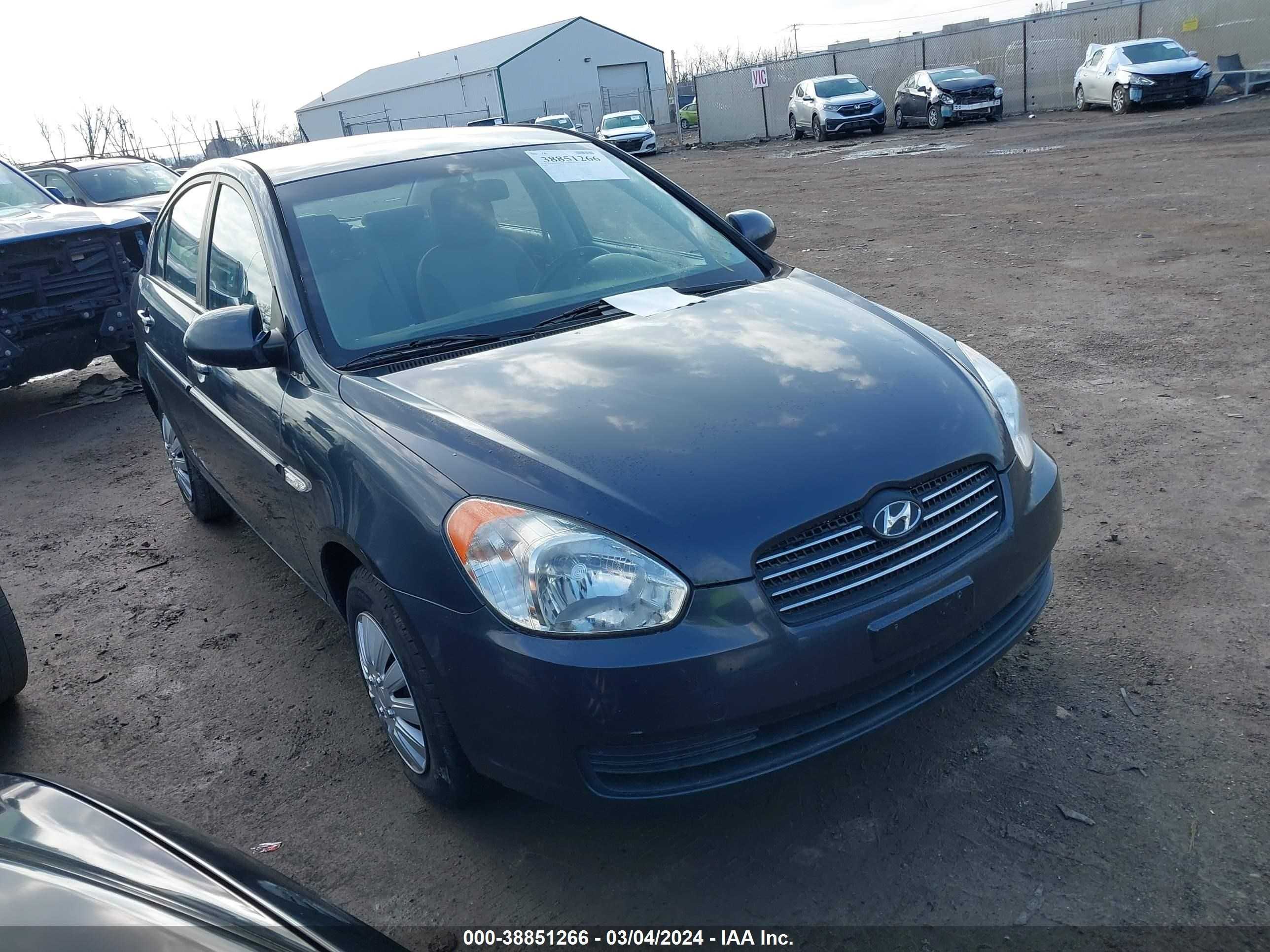 HYUNDAI ACCENT 2007 kmhcn46c67u148109