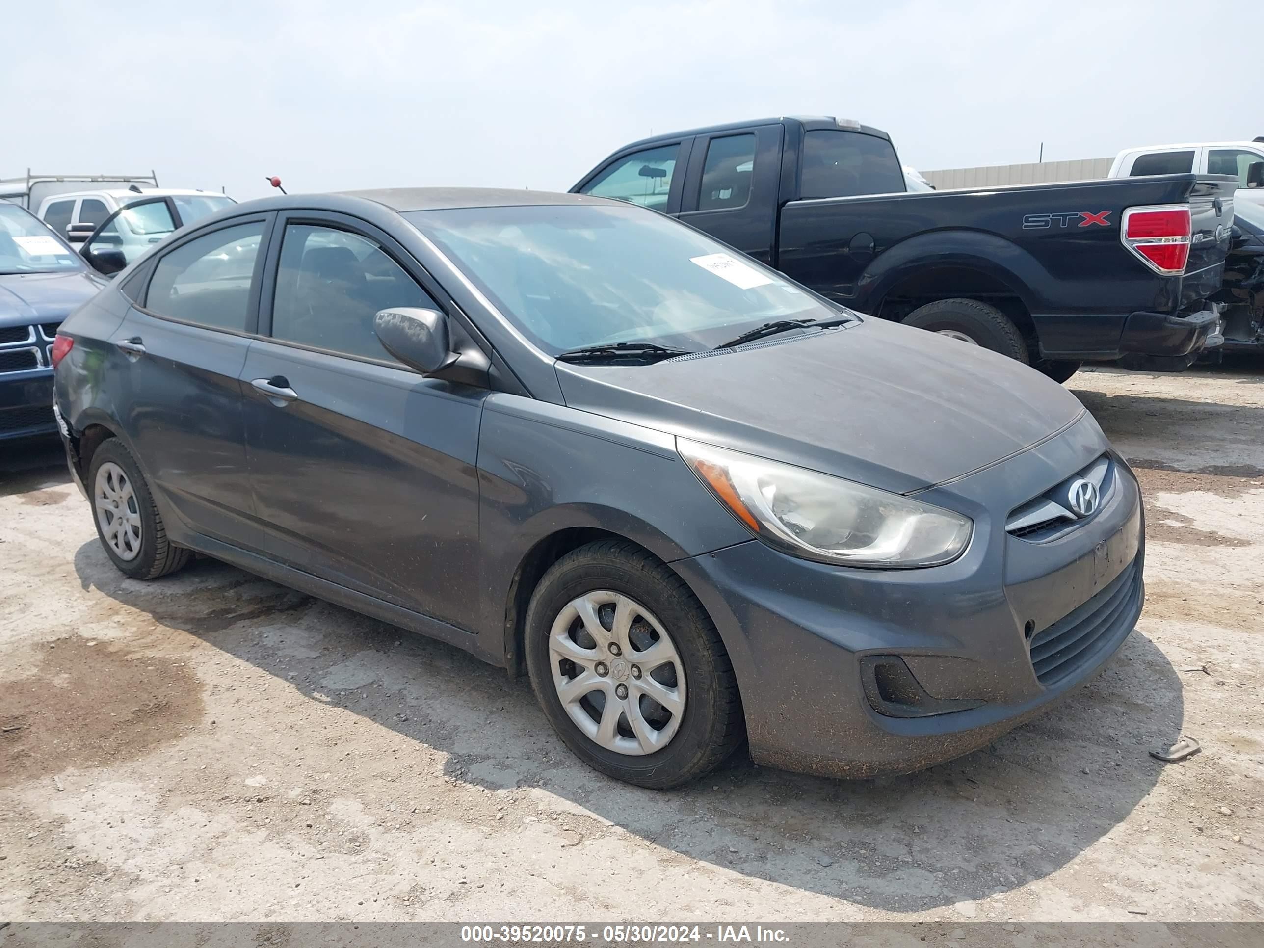 HYUNDAI ACCENT 2012 kmhct4ae0cu054610