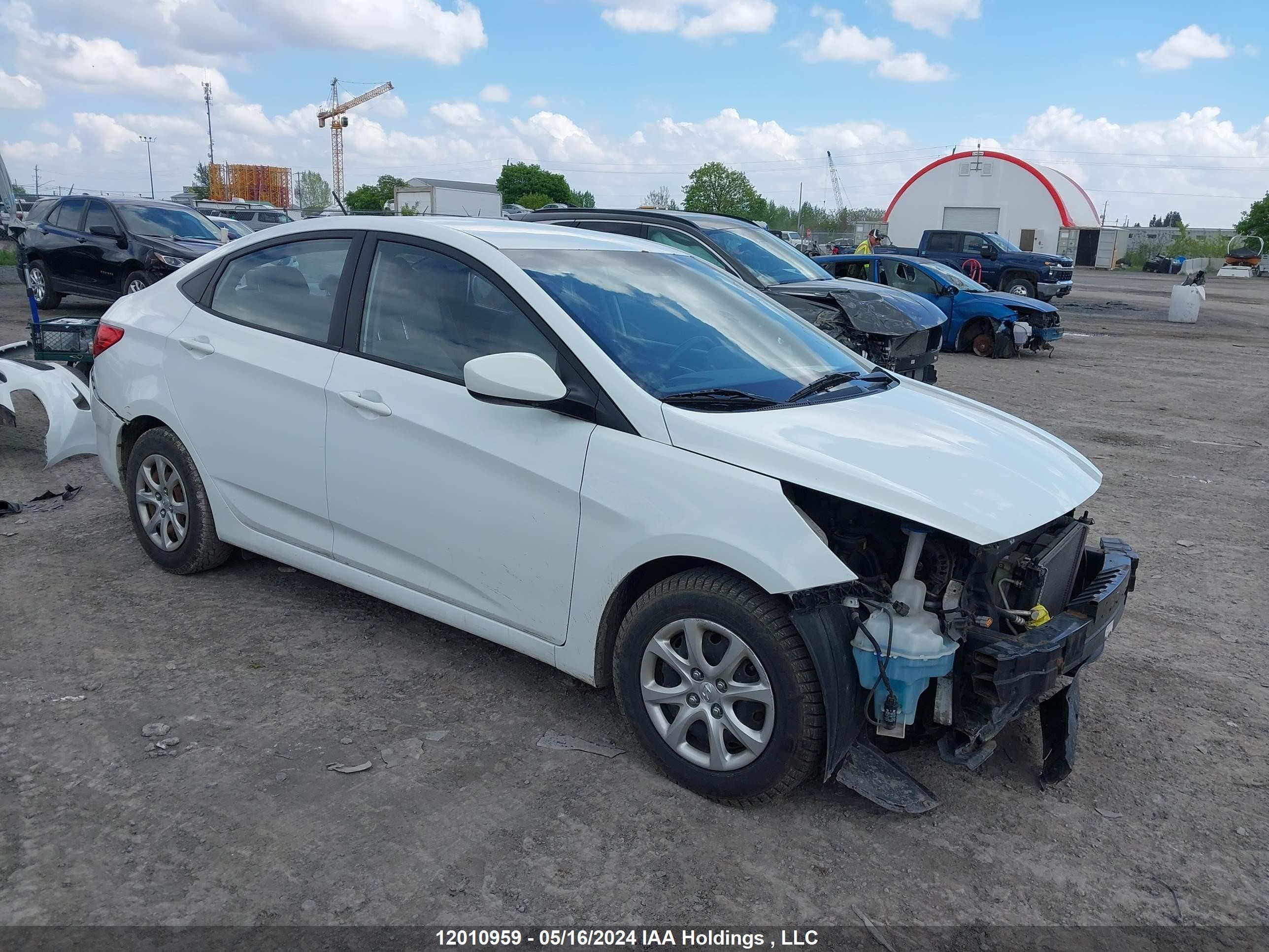 HYUNDAI ACCENT 2014 kmhct4ae0eu606819