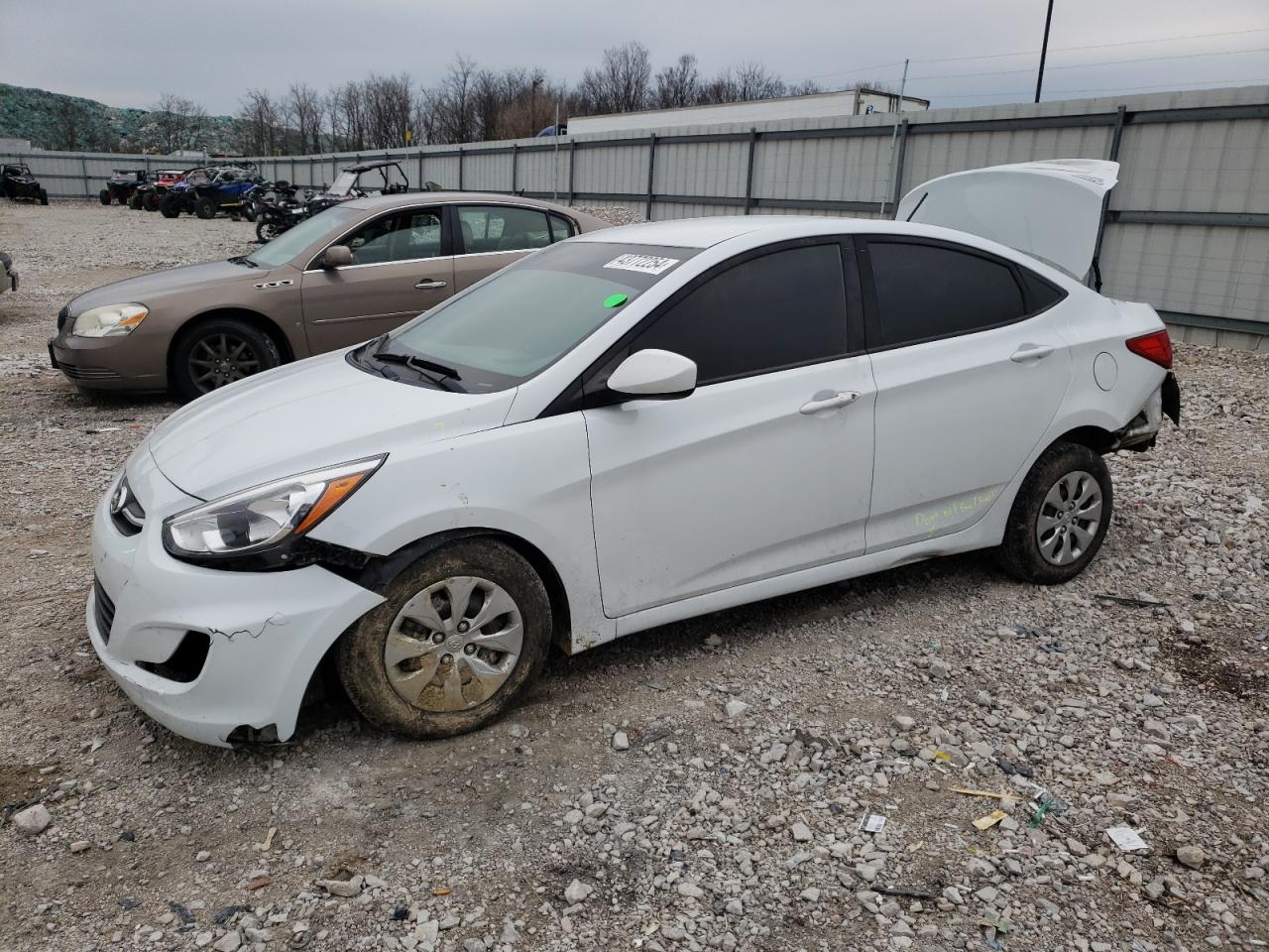 HYUNDAI ACCENT 2017 kmhct4ae0hu371181