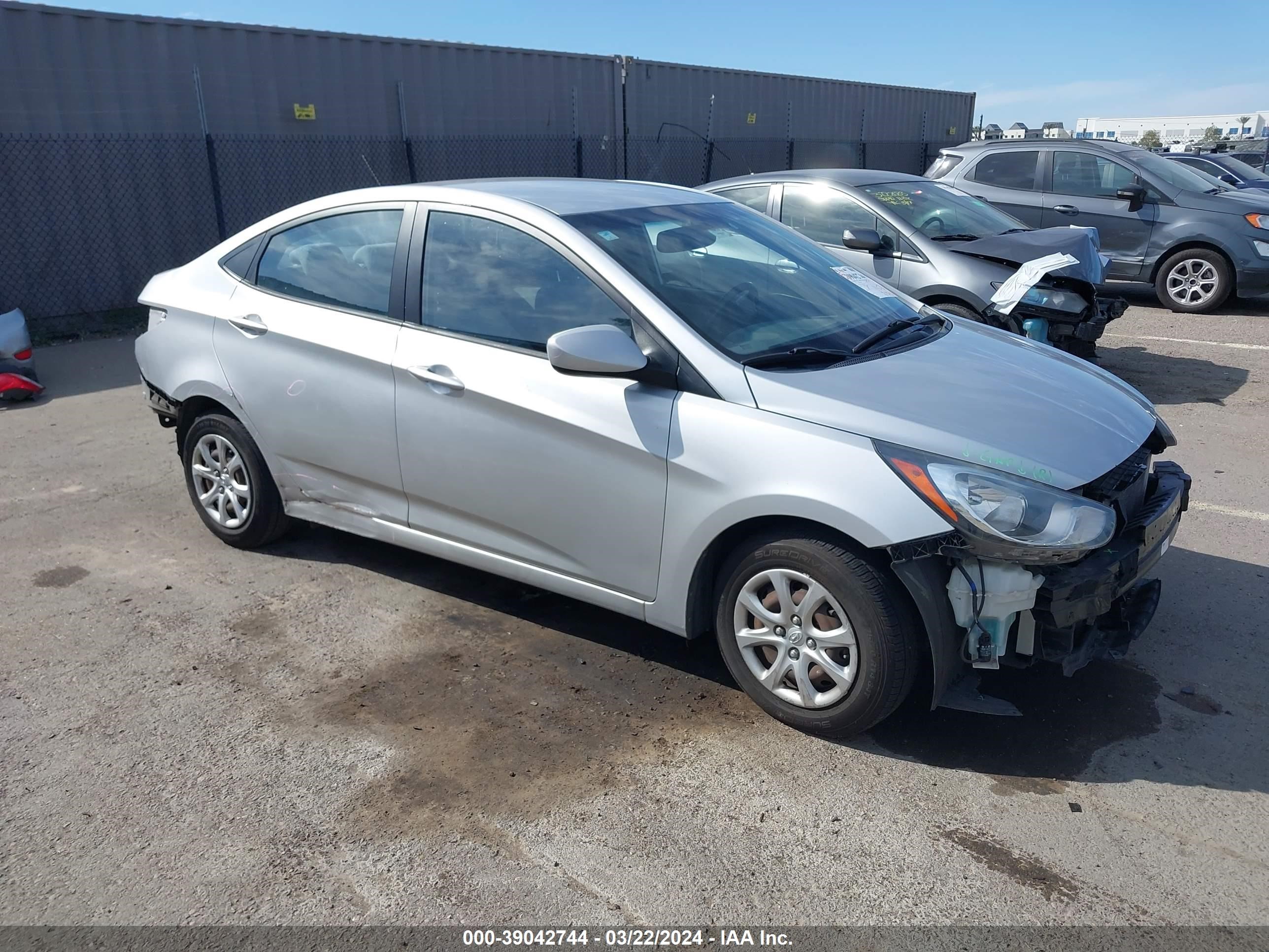 HYUNDAI ACCENT 2013 kmhct4ae1du324204