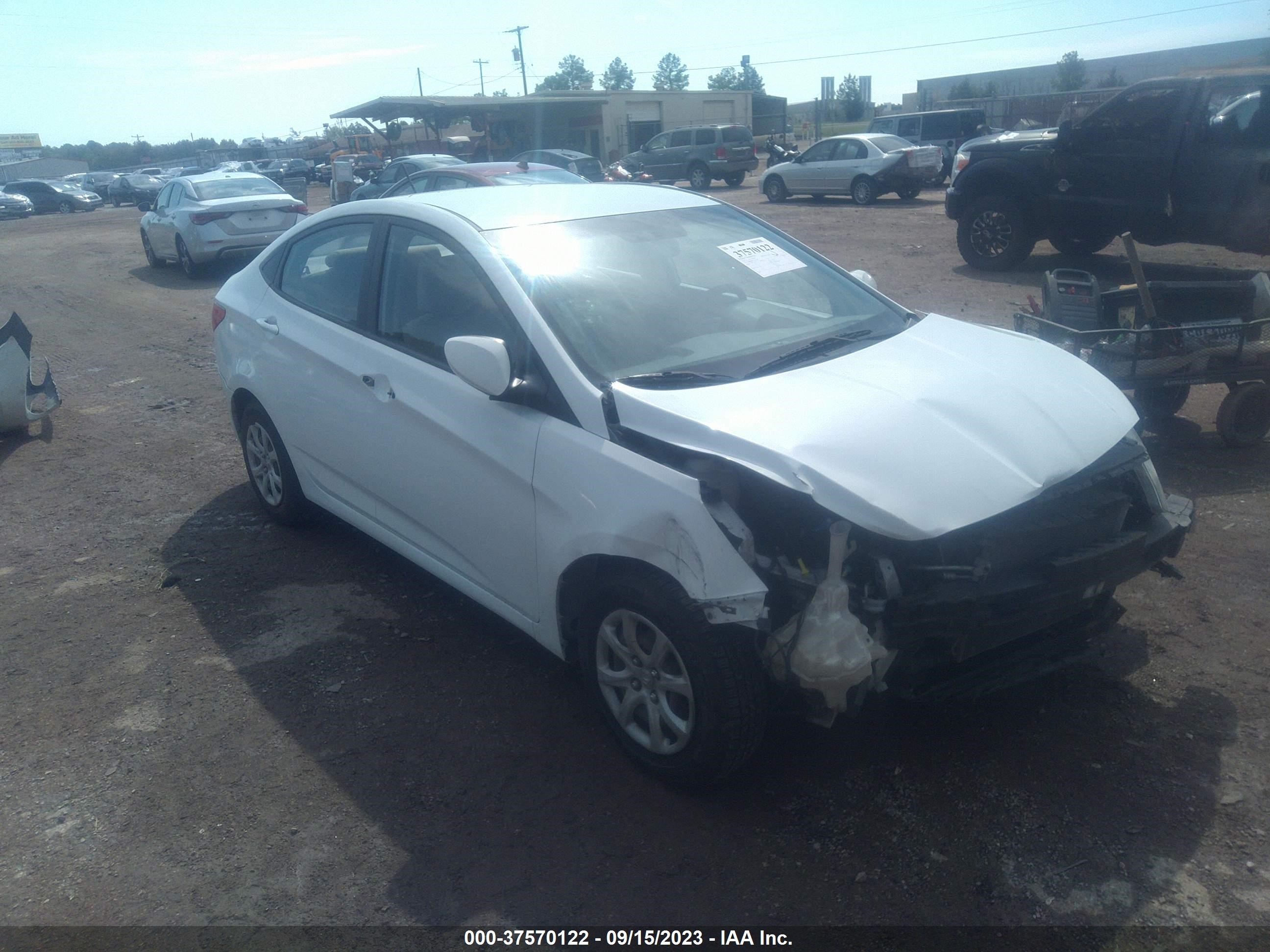 HYUNDAI ACCENT 2013 kmhct4ae1du346378