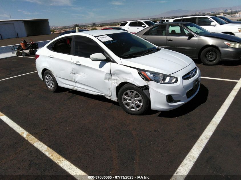 HYUNDAI ACCENT 2014 kmhct4ae1eu670108