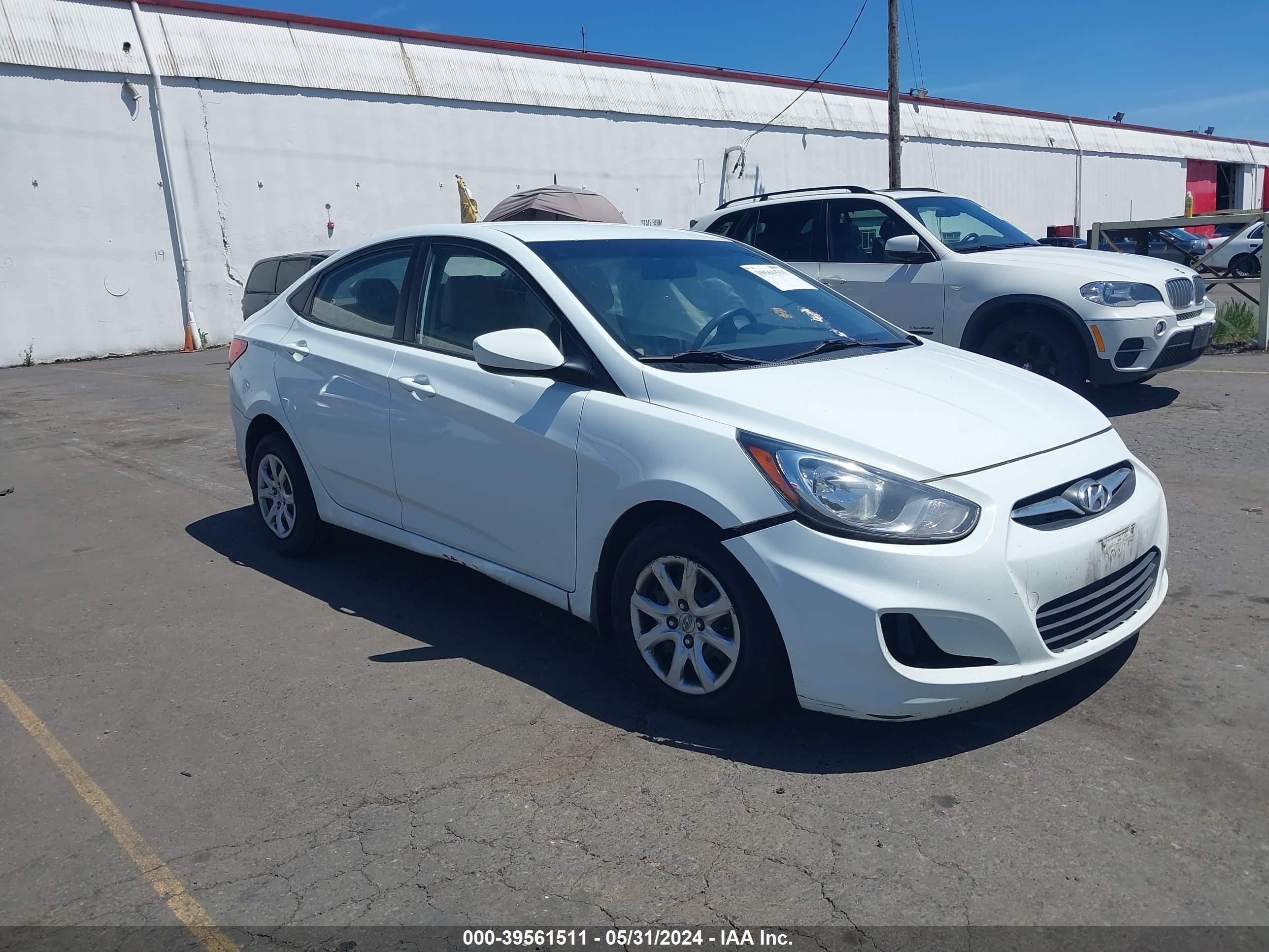 HYUNDAI ACCENT 2014 kmhct4ae1eu753456