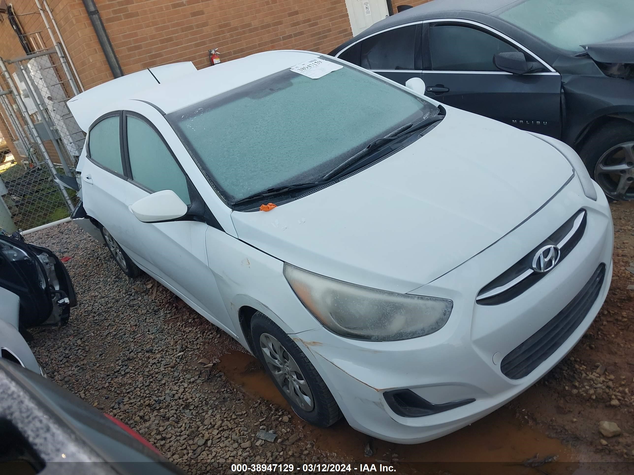 HYUNDAI ACCENT 2015 kmhct4ae1fu847919