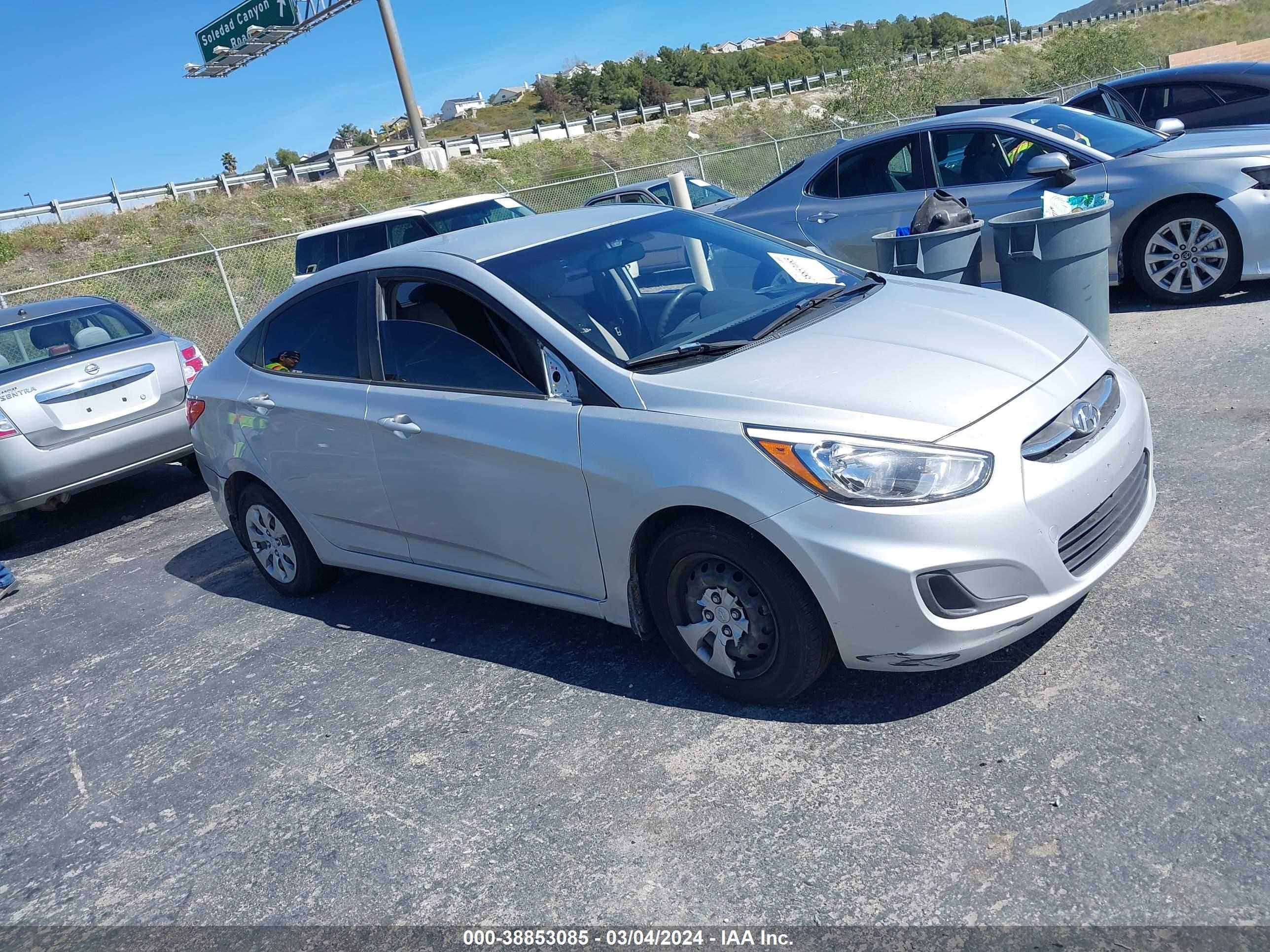 HYUNDAI ACCENT 2015 kmhct4ae1fu853638