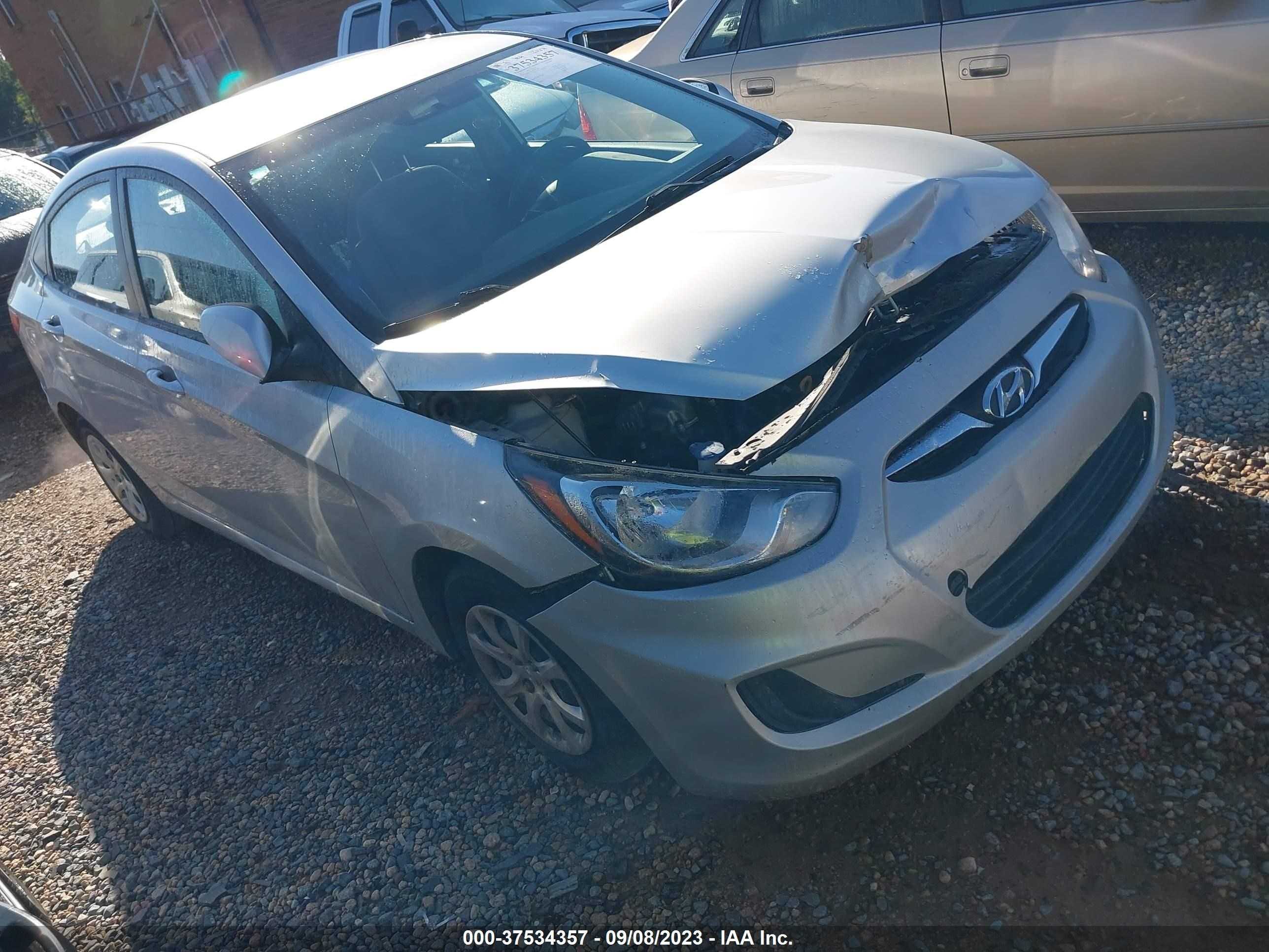 HYUNDAI ACCENT 2013 kmhct4ae2du536240