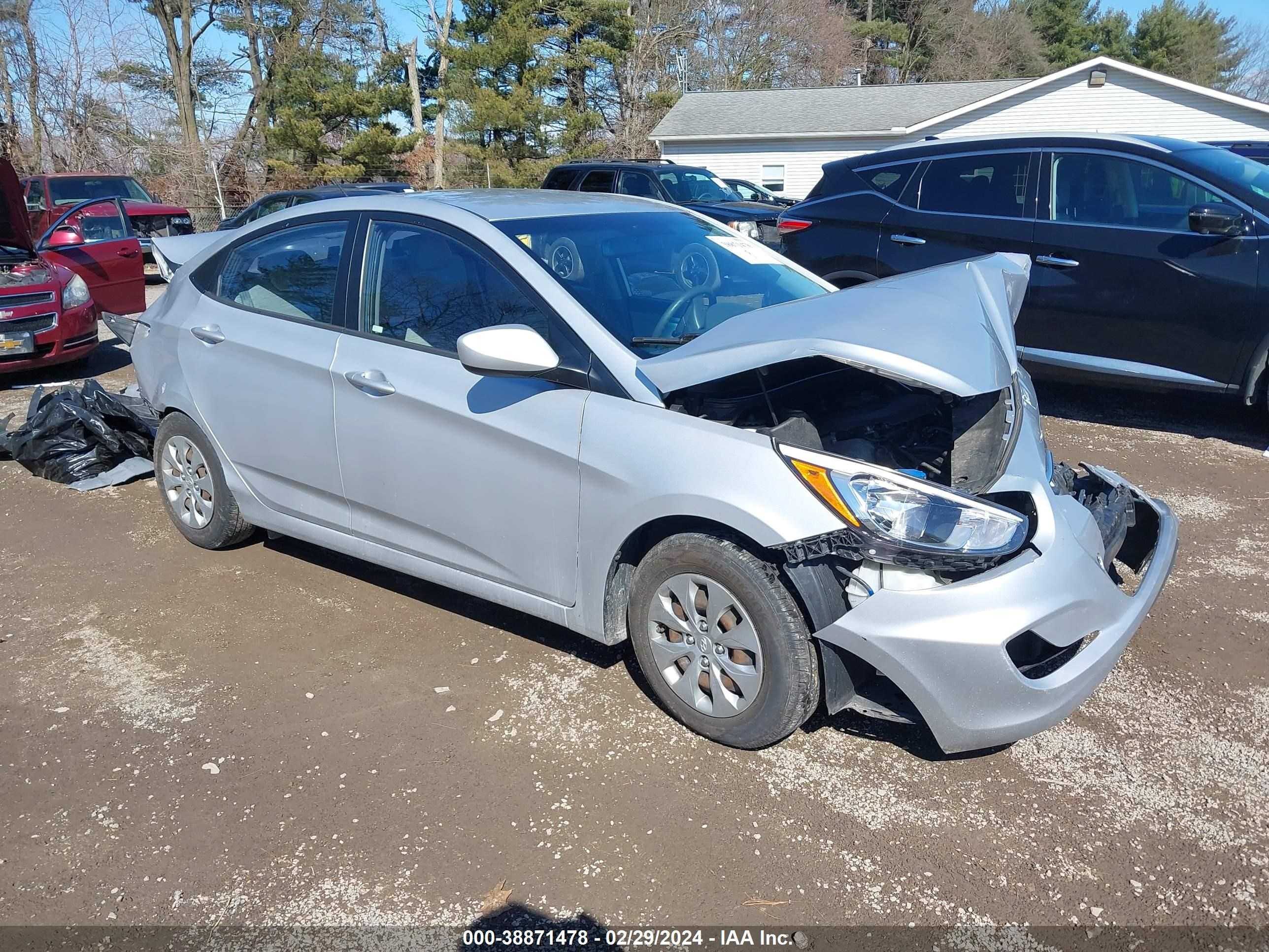 HYUNDAI ACCENT 2016 kmhct4ae2gu978584