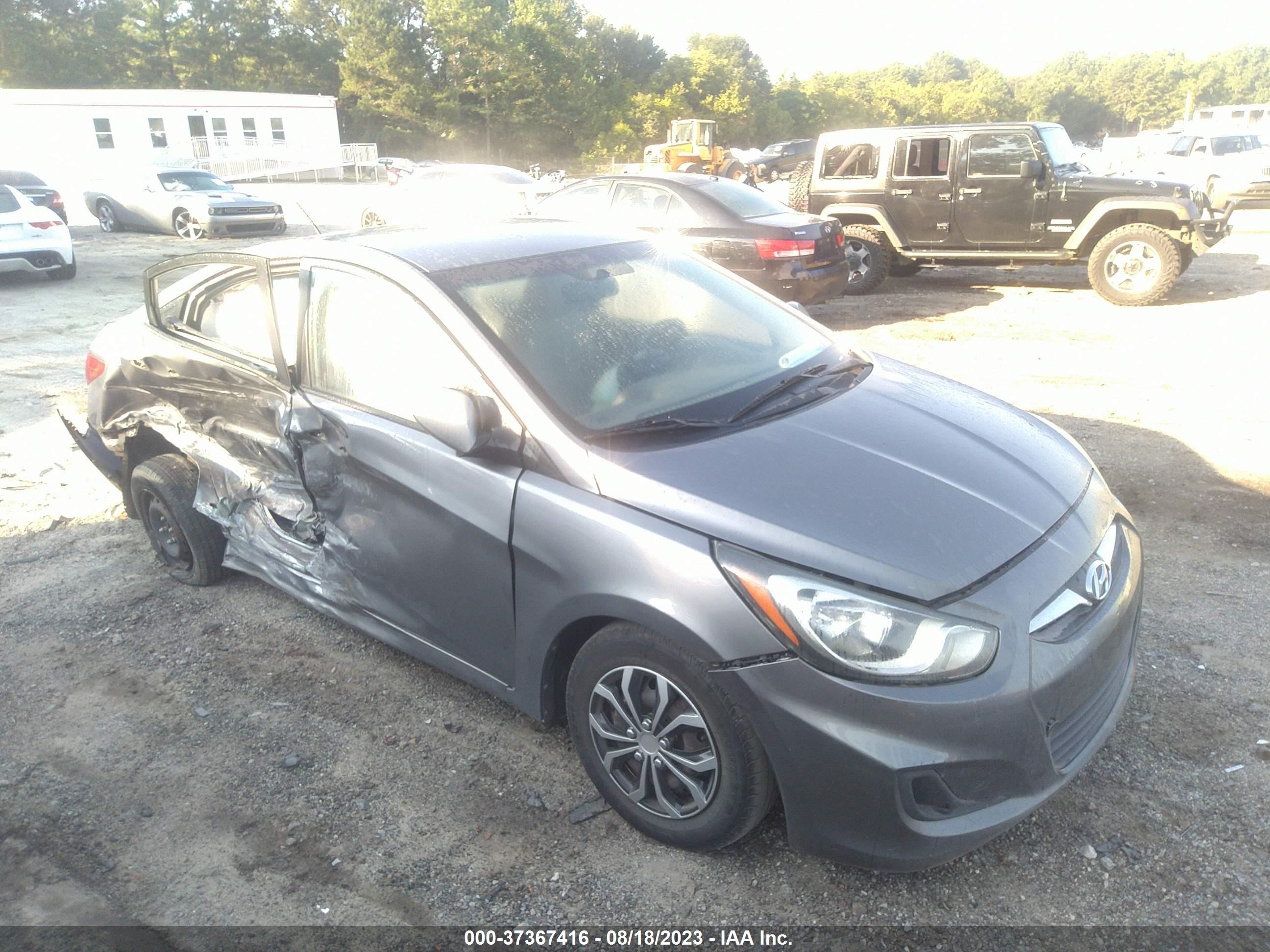 HYUNDAI ACCENT 2014 kmhct4ae3eu673818