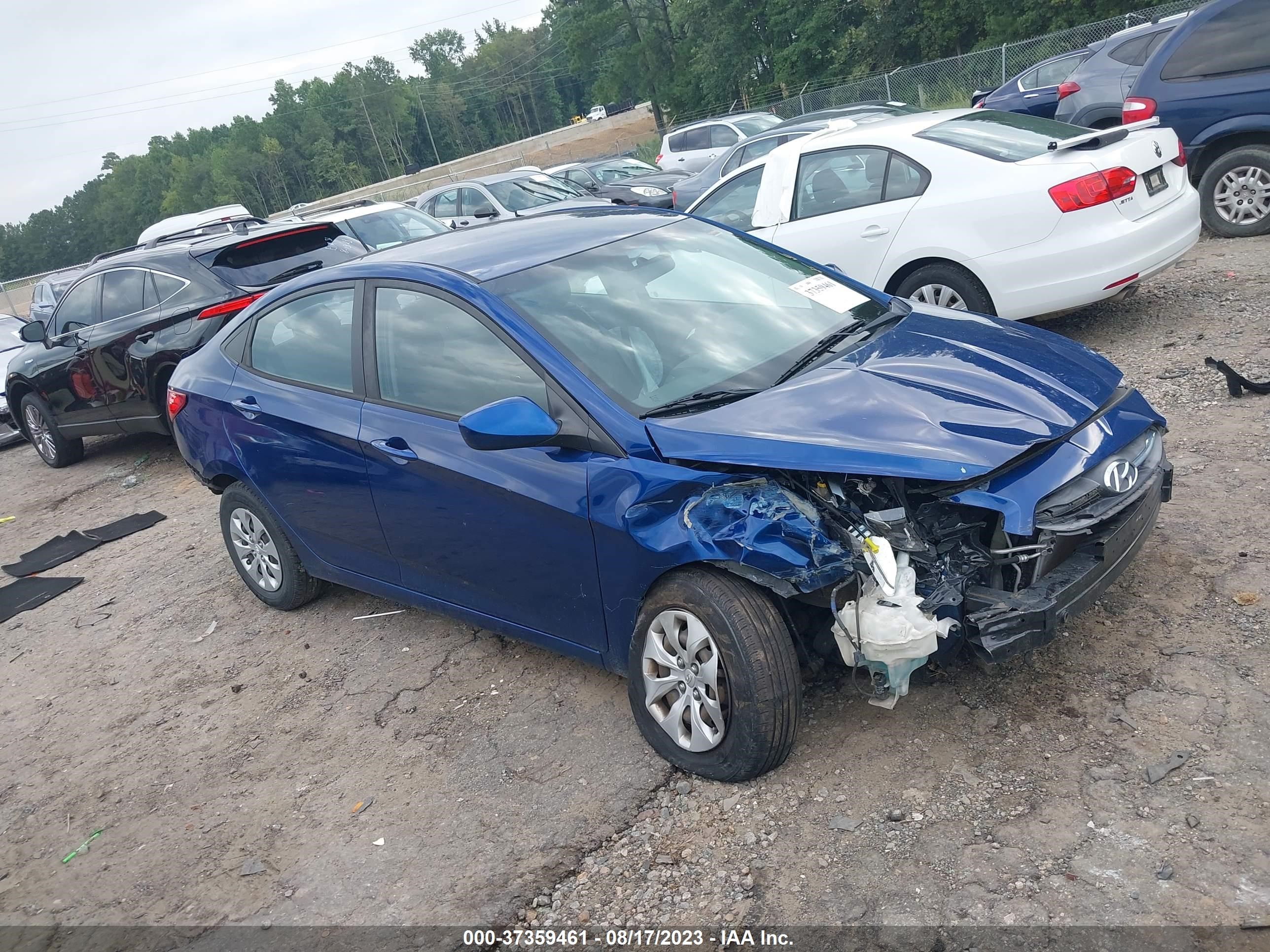 HYUNDAI ACCENT 2016 kmhct4ae3gu161575