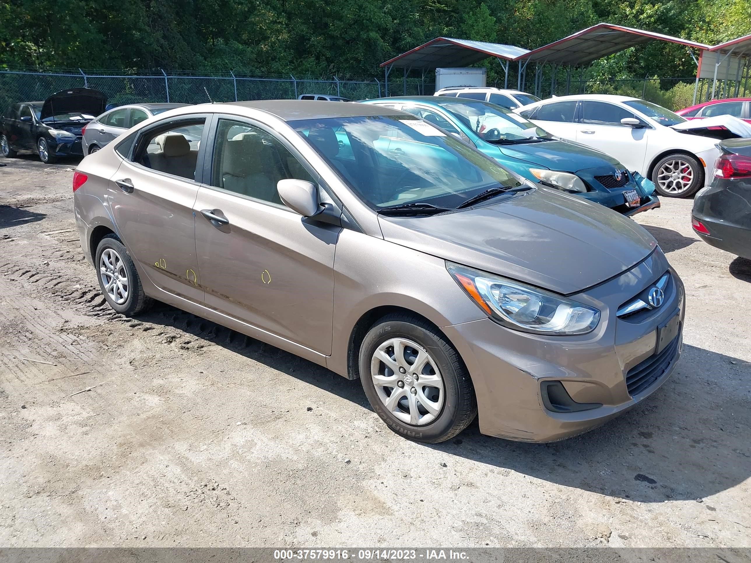 HYUNDAI ACCENT 2012 kmhct4ae4cu069773