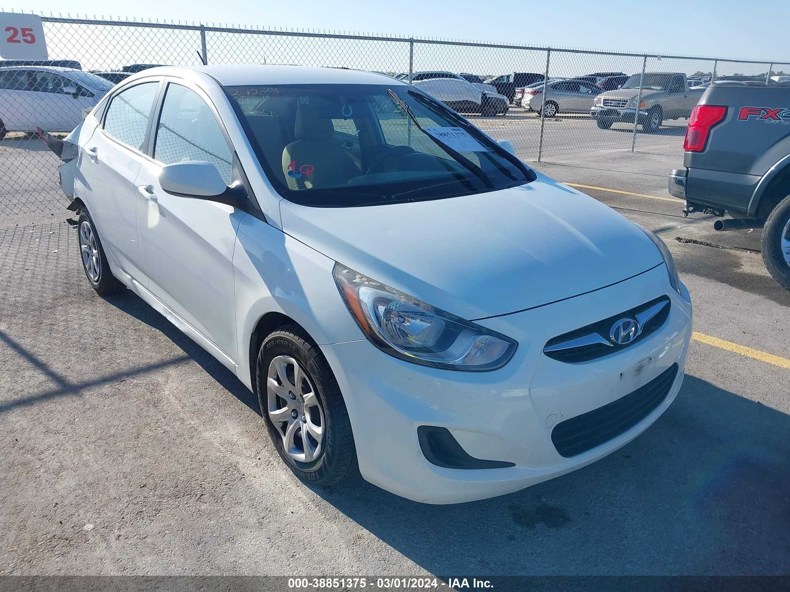 HYUNDAI ACCENT 2013 kmhct4ae4du549717