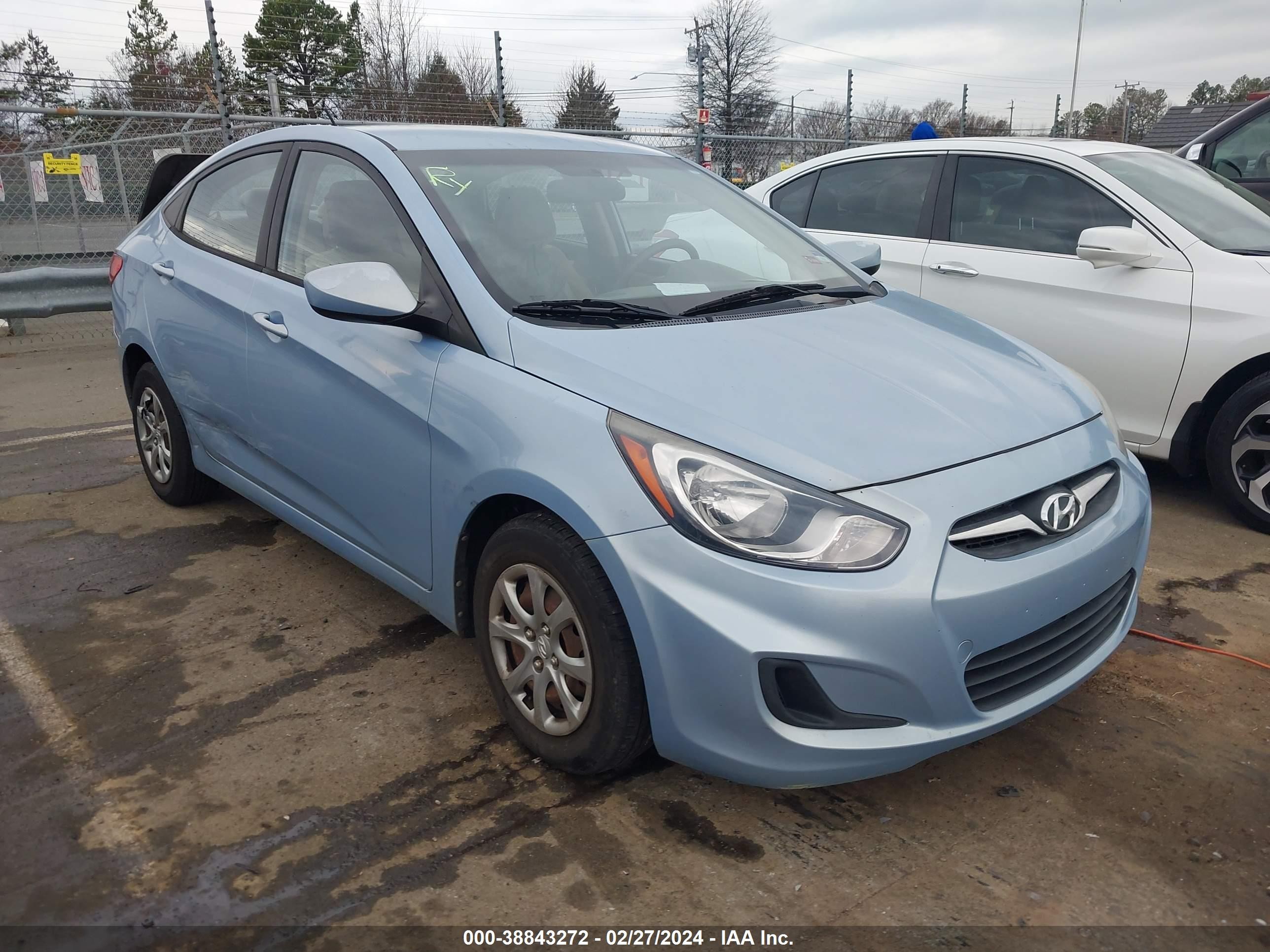 HYUNDAI ACCENT 2013 kmhct4ae5du460870