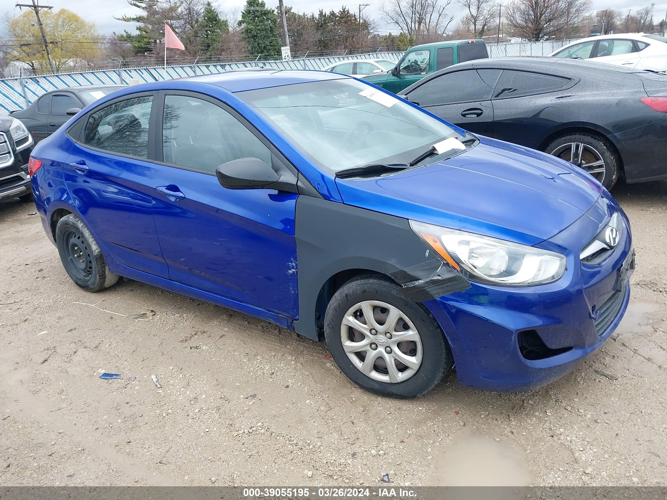 HYUNDAI ACCENT 2014 kmhct4ae5eu648452