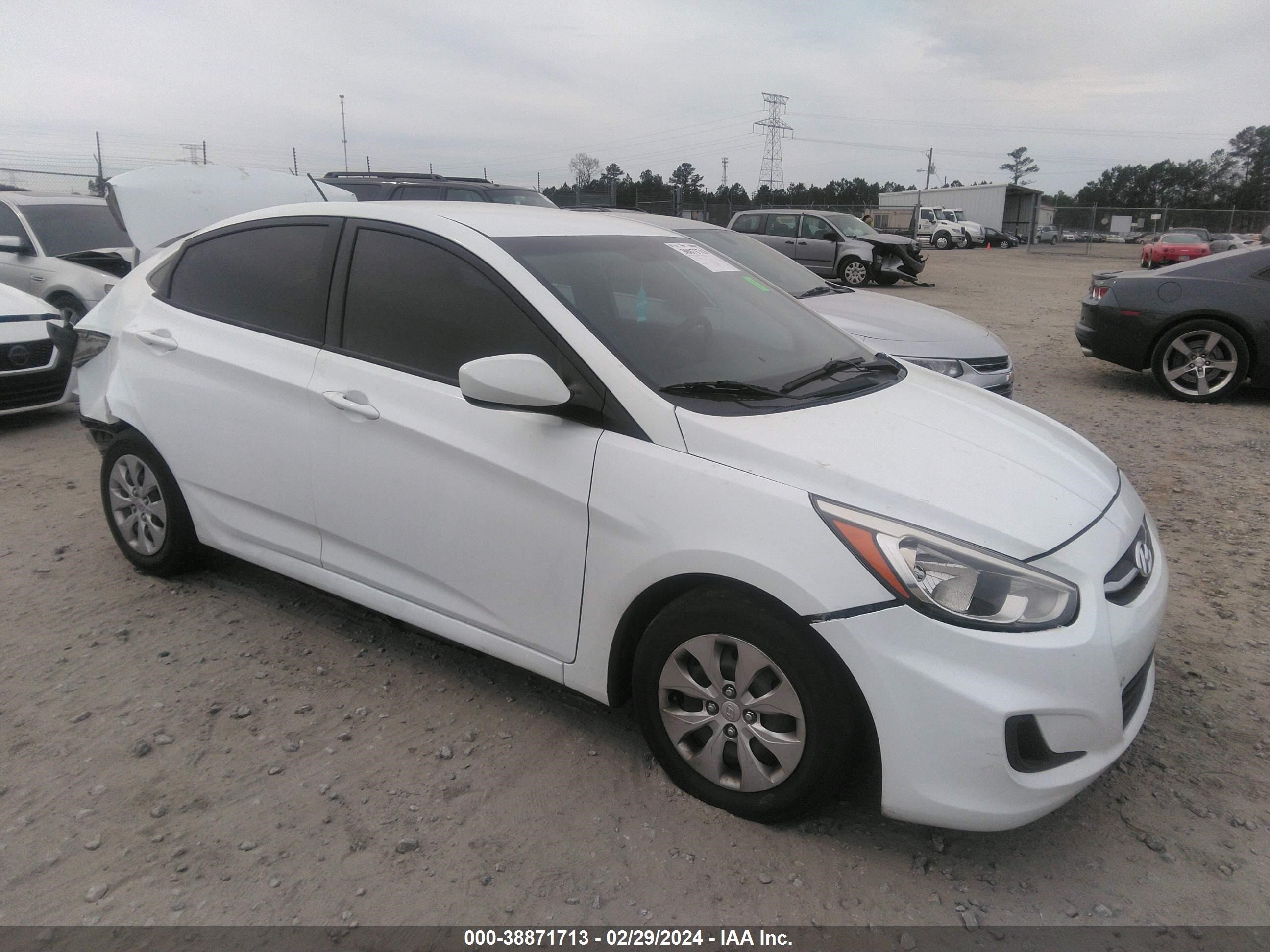 HYUNDAI ACCENT 2015 kmhct4ae5fu872774