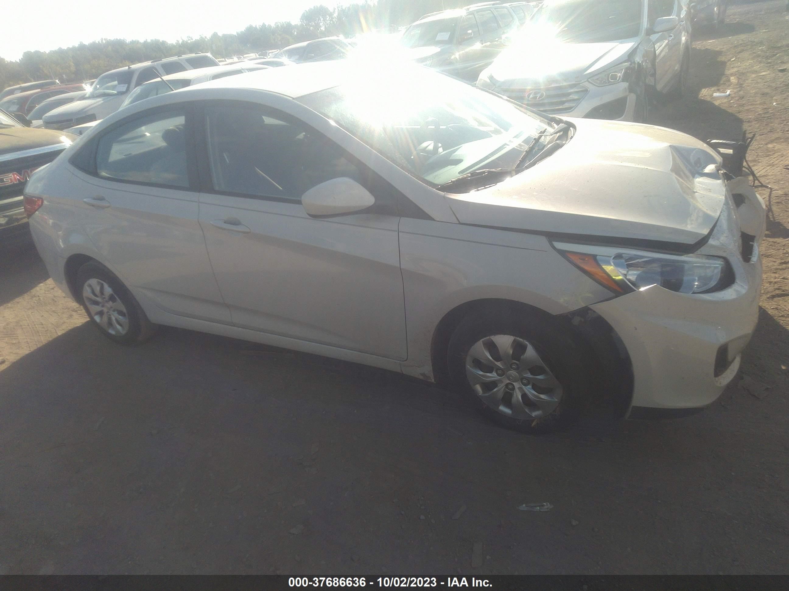 HYUNDAI ACCENT 2016 kmhct4ae5gu998876