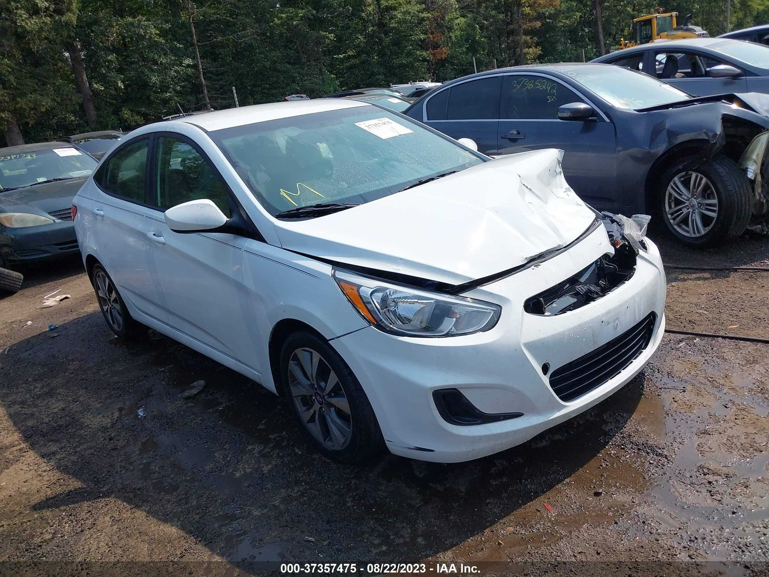 HYUNDAI ACCENT 2017 kmhct4ae5hu332781