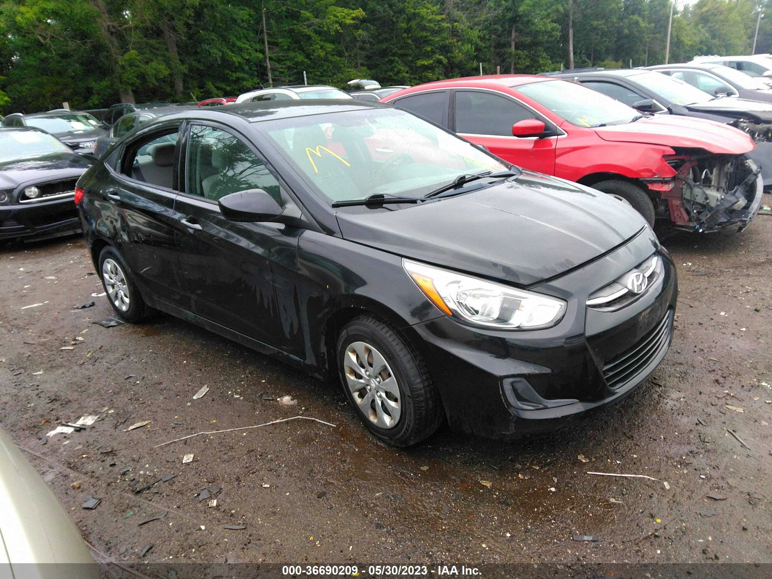 HYUNDAI ACCENT 2017 kmhct4ae5hu352013