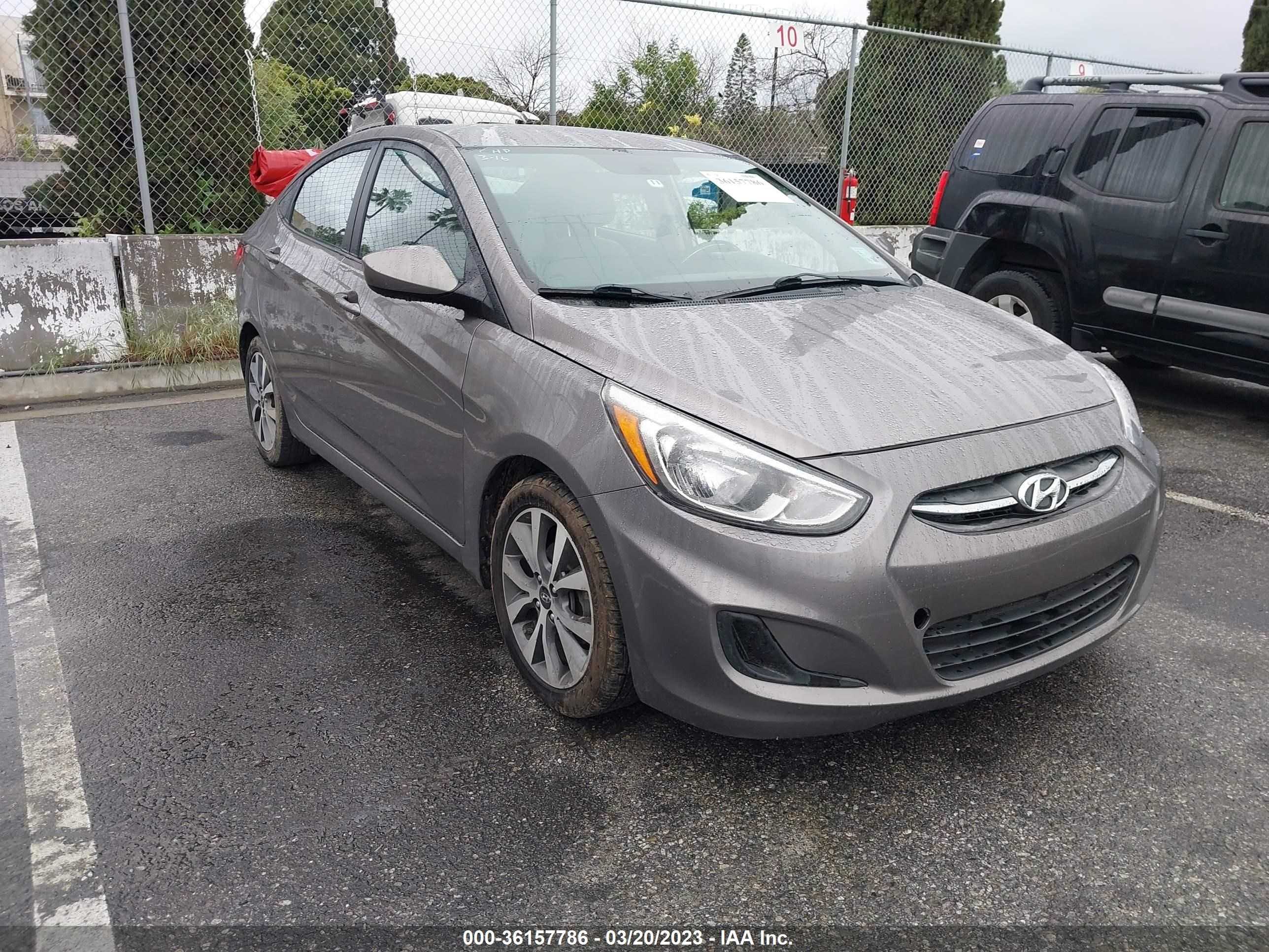 HYUNDAI ACCENT 2017 kmhct4ae6hu373971