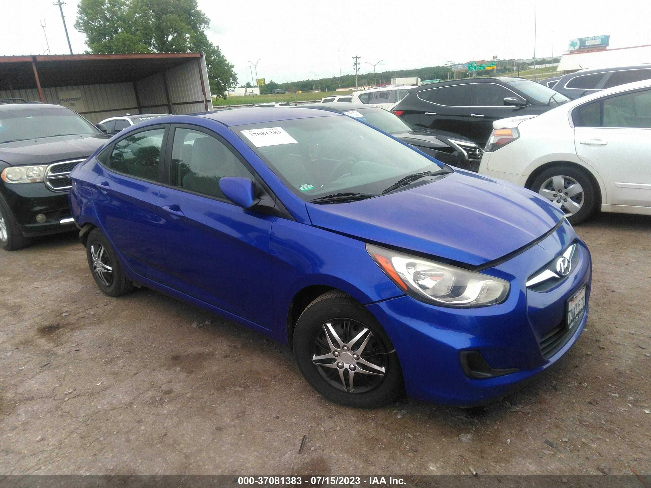 HYUNDAI ACCENT 2013 kmhct4ae7du363119