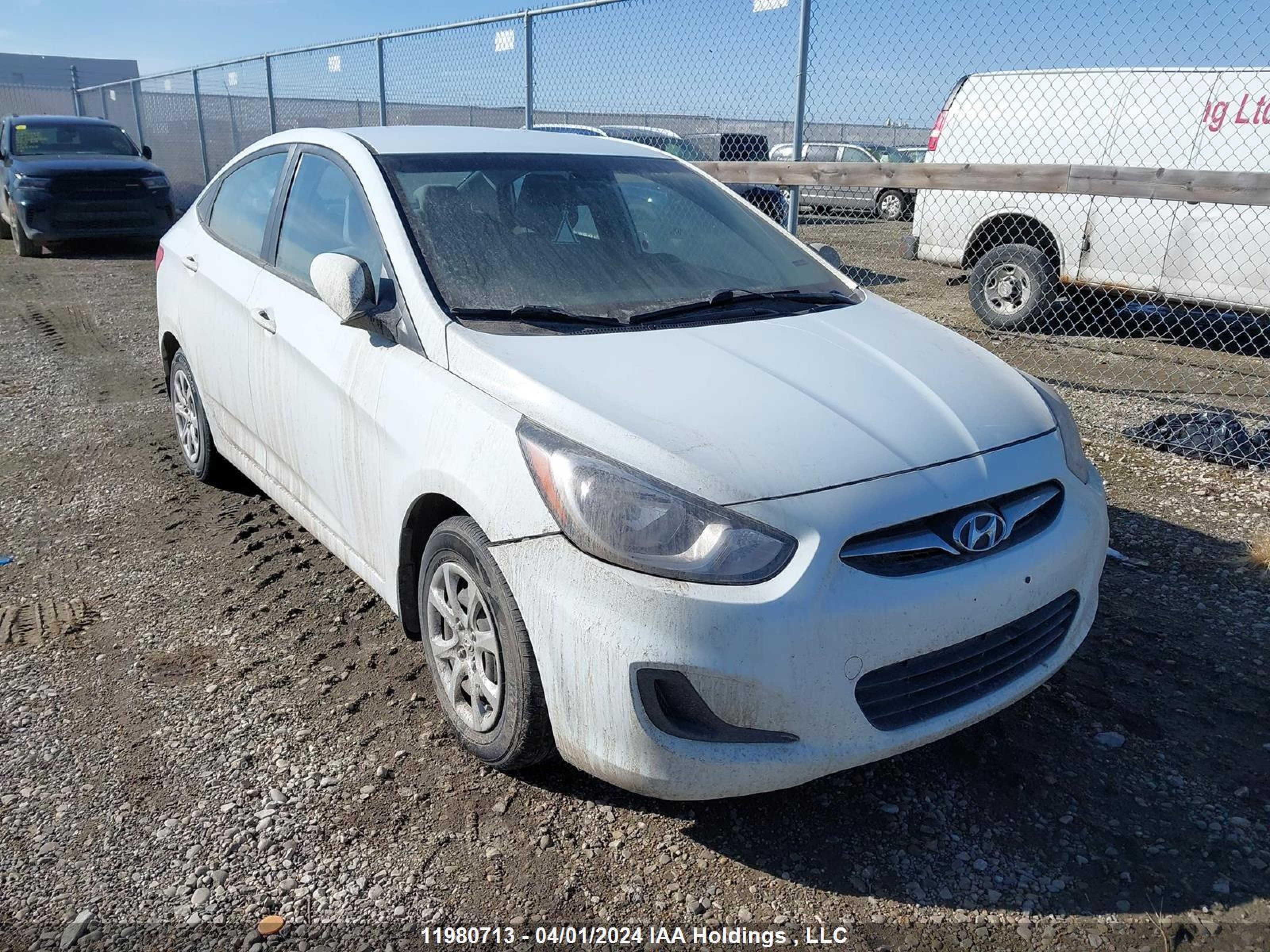 HYUNDAI ACCENT 2014 kmhct4ae7eu624993