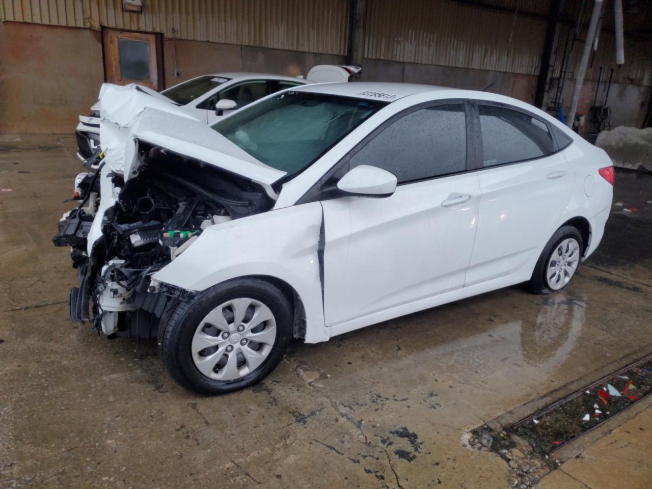 HYUNDAI ACCENT 2016 kmhct4ae7gu984624