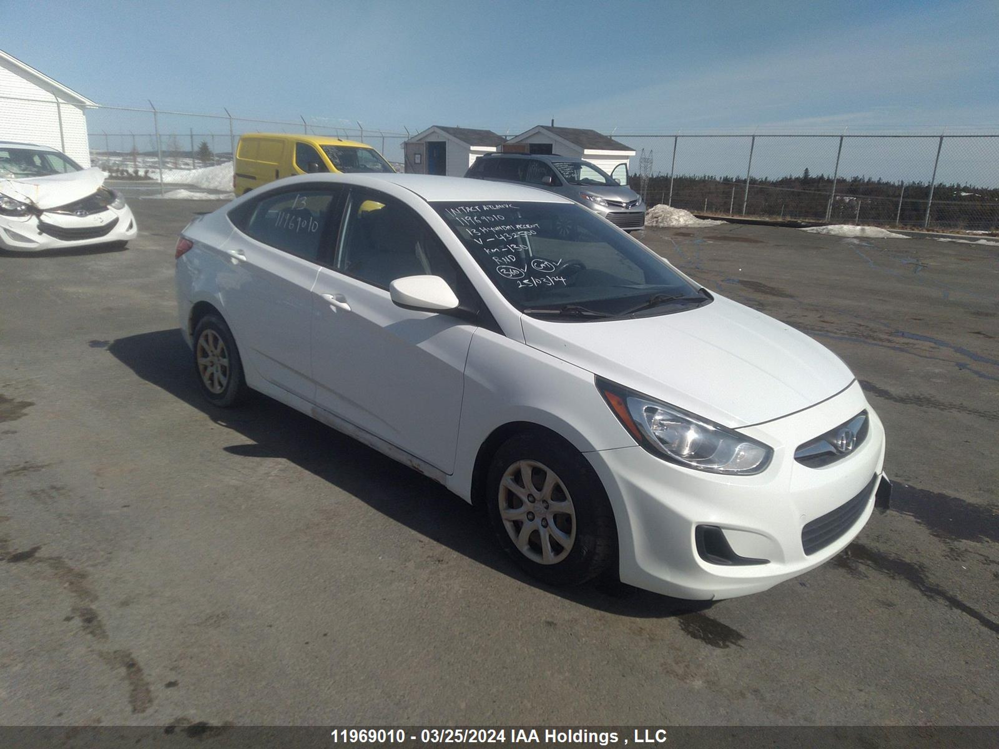 HYUNDAI ACCENT 2013 kmhct4ae8du432500