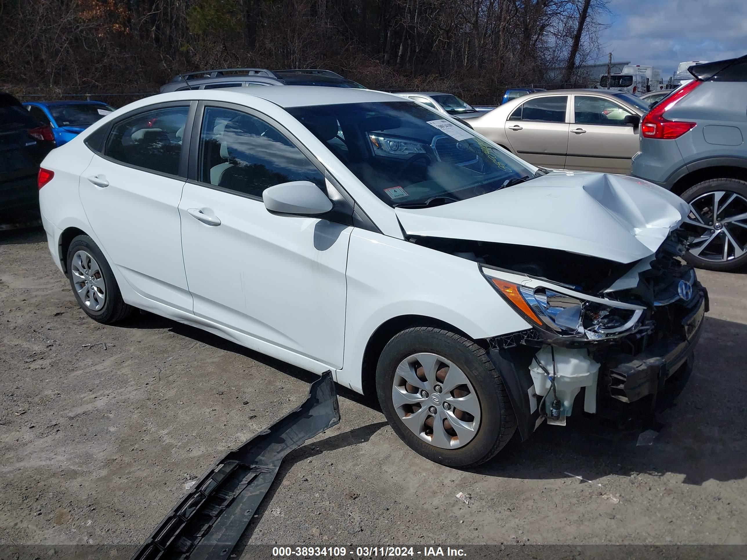 HYUNDAI ACCENT 2016 kmhct4ae8gu021246