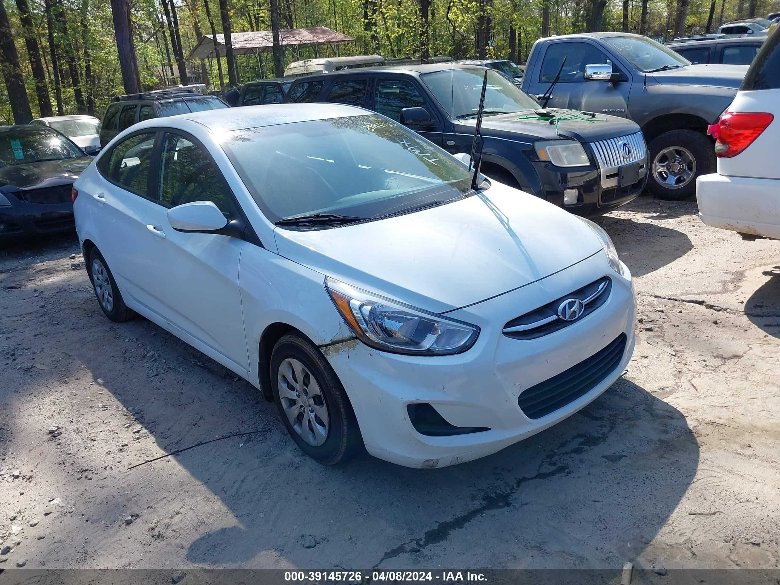 HYUNDAI ACCENT SE 2016 kmhct4ae8gu110718