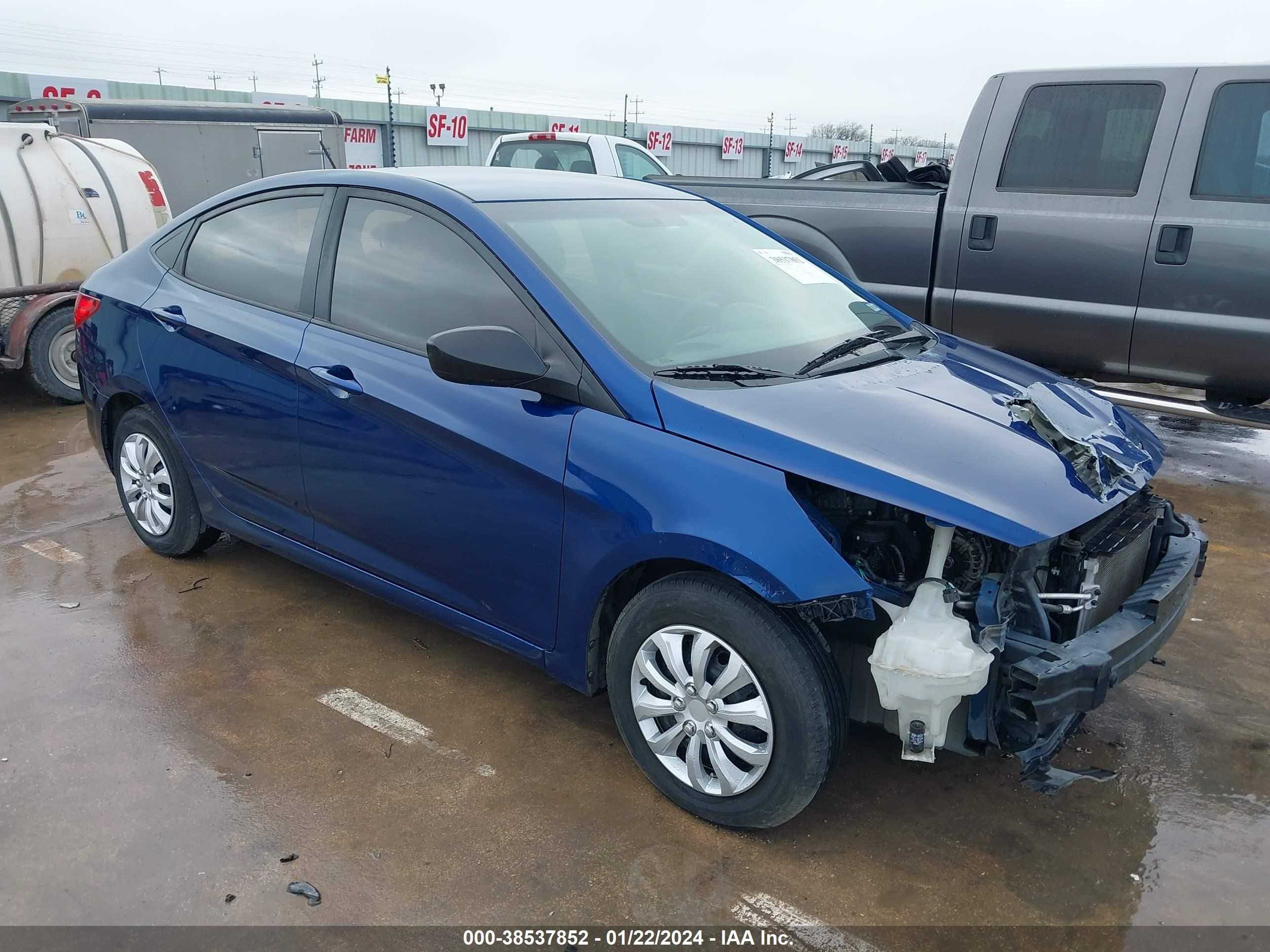 HYUNDAI ACCENT 2017 kmhct4ae8hu307714