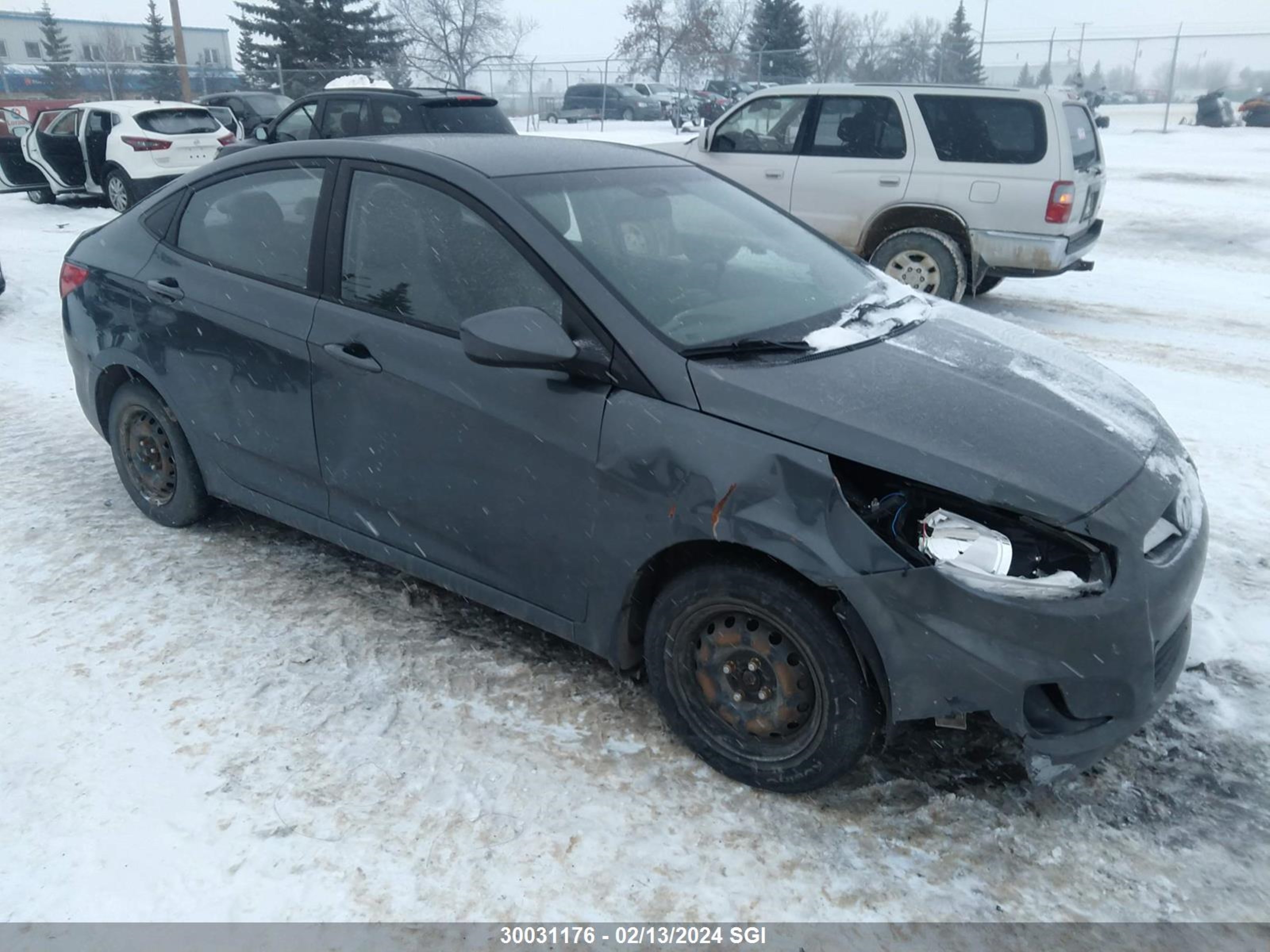 HYUNDAI ACCENT 2013 kmhct4ae9du418329