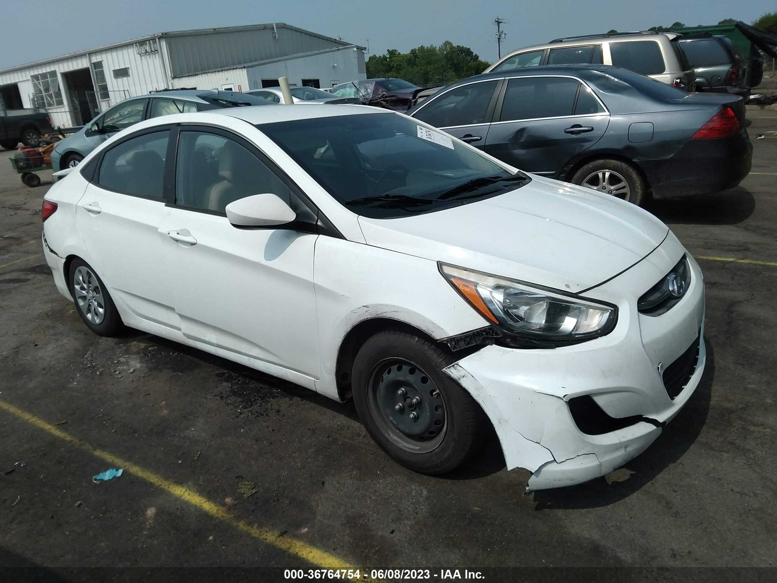 HYUNDAI ACCENT 2016 kmhct4ae9gu116222