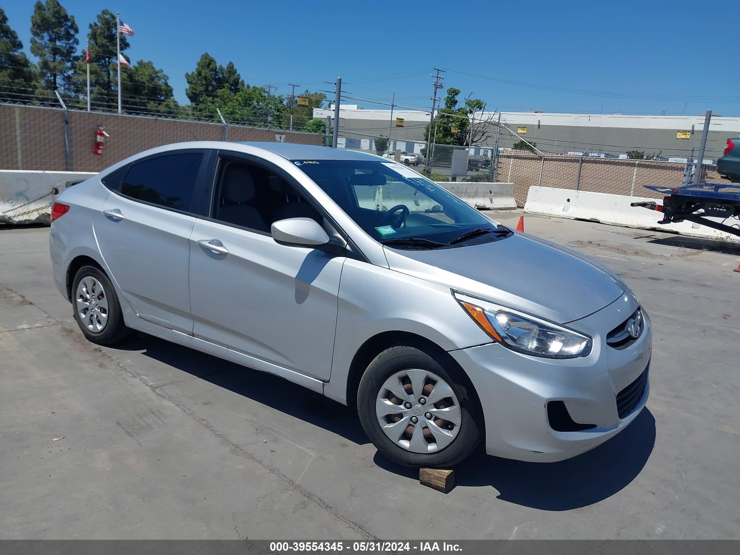 HYUNDAI ACCENT 2016 kmhct4aexgu012709